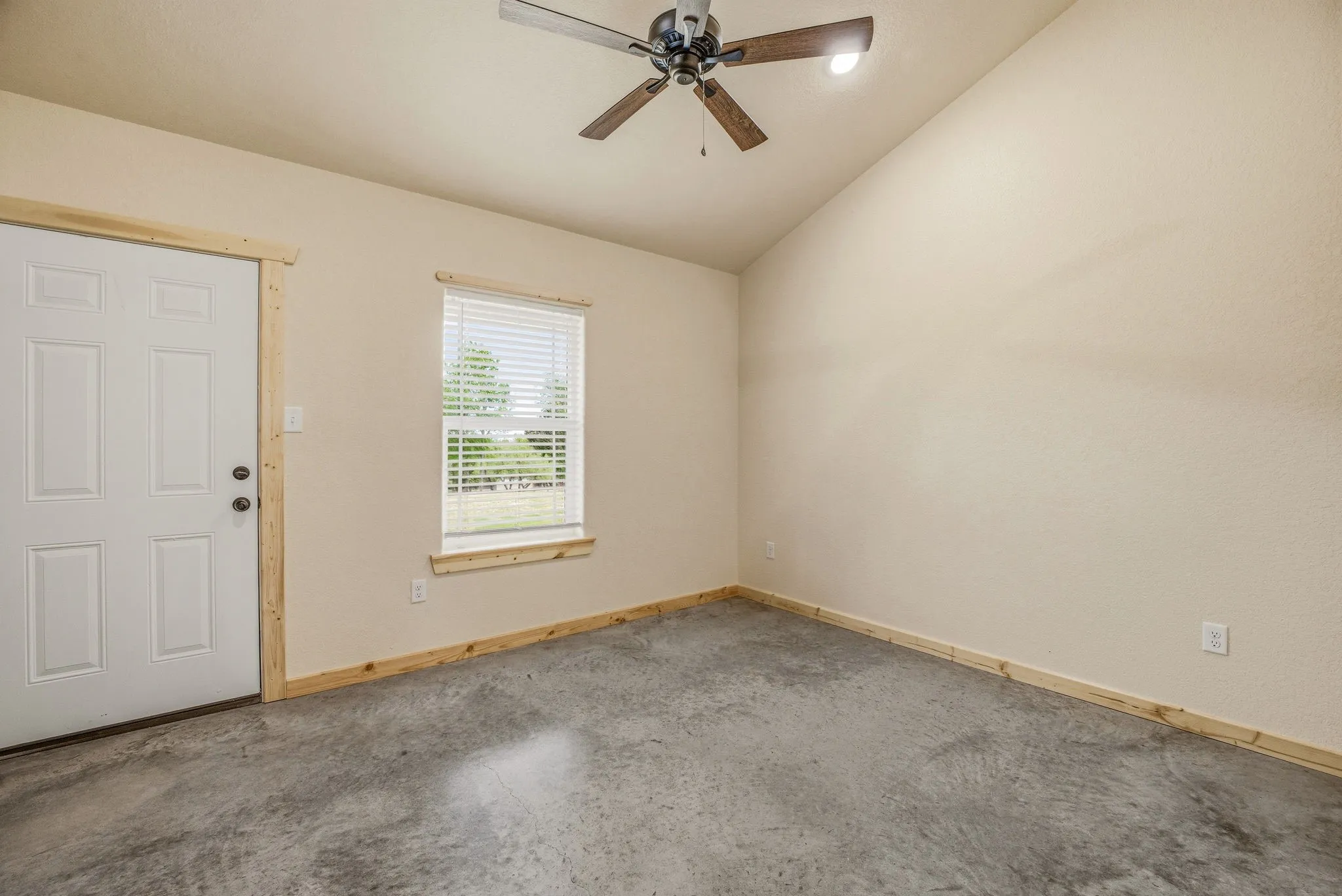Apartment For Rent in Erath County , 5415 CR 456, Stephenville, Texas 76401, 1 Bedroom, 1 Bathroom, Garage spaces, 480 Sqft, built in 2026, mls#21348994, Real Estate Agent in Stephenville, Homes For Rent in Erath county, Homes For Rent in Stephenville, Realtor in Stephenville Texas, Real Estate Brokerage Independent Realty Texas, Luminita Cordes Realtor