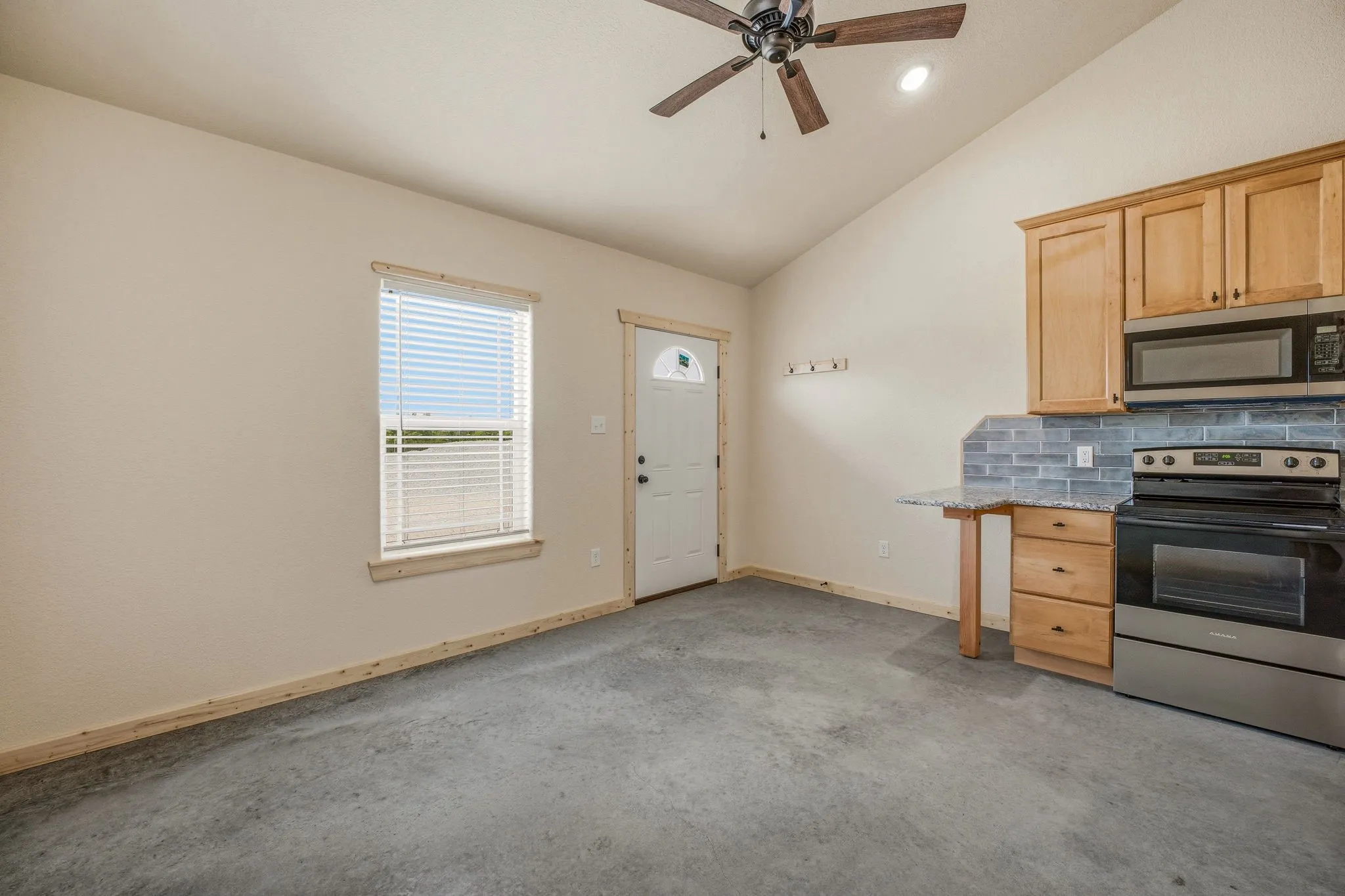 Apartment For Rent in Erath County , 5415 CR 456, Stephenville, Texas 76401, 1 Bedroom, 1 Bathroom, Garage spaces, 480 Sqft, built in 2026, mls#21348994, Real Estate Agent in Stephenville, Homes For Rent in Erath county, Homes For Rent in Stephenville, Realtor in Stephenville Texas, Real Estate Brokerage Independent Realty Texas, Luminita Cordes Realtor