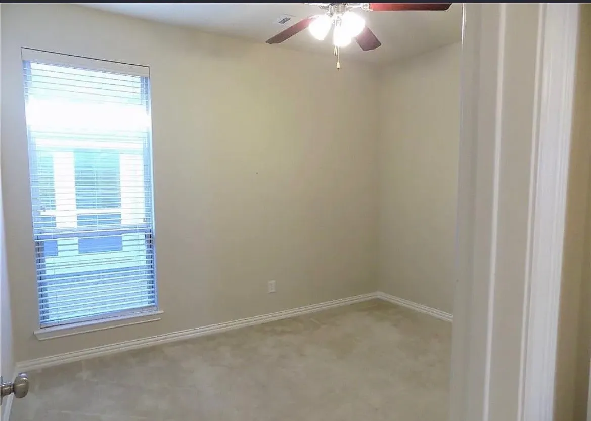 Single Family Residence For Rent in Collin County , 10320 Cochron Drive, Mc Kinney, Texas 75072, 3 Bedroom, 2 Bathroom, 2 Garage spaces, 2,110 Sqft, built in 2012, mls#21364973, Real Estate Agent in Mc Kinney, Homes For Rent in Collin county, Homes For Rent in Mc Kinney, Realtor in Mc Kinney Texas, Real Estate Brokerage Independent Realty Texas, Luminita Cordes Realtor