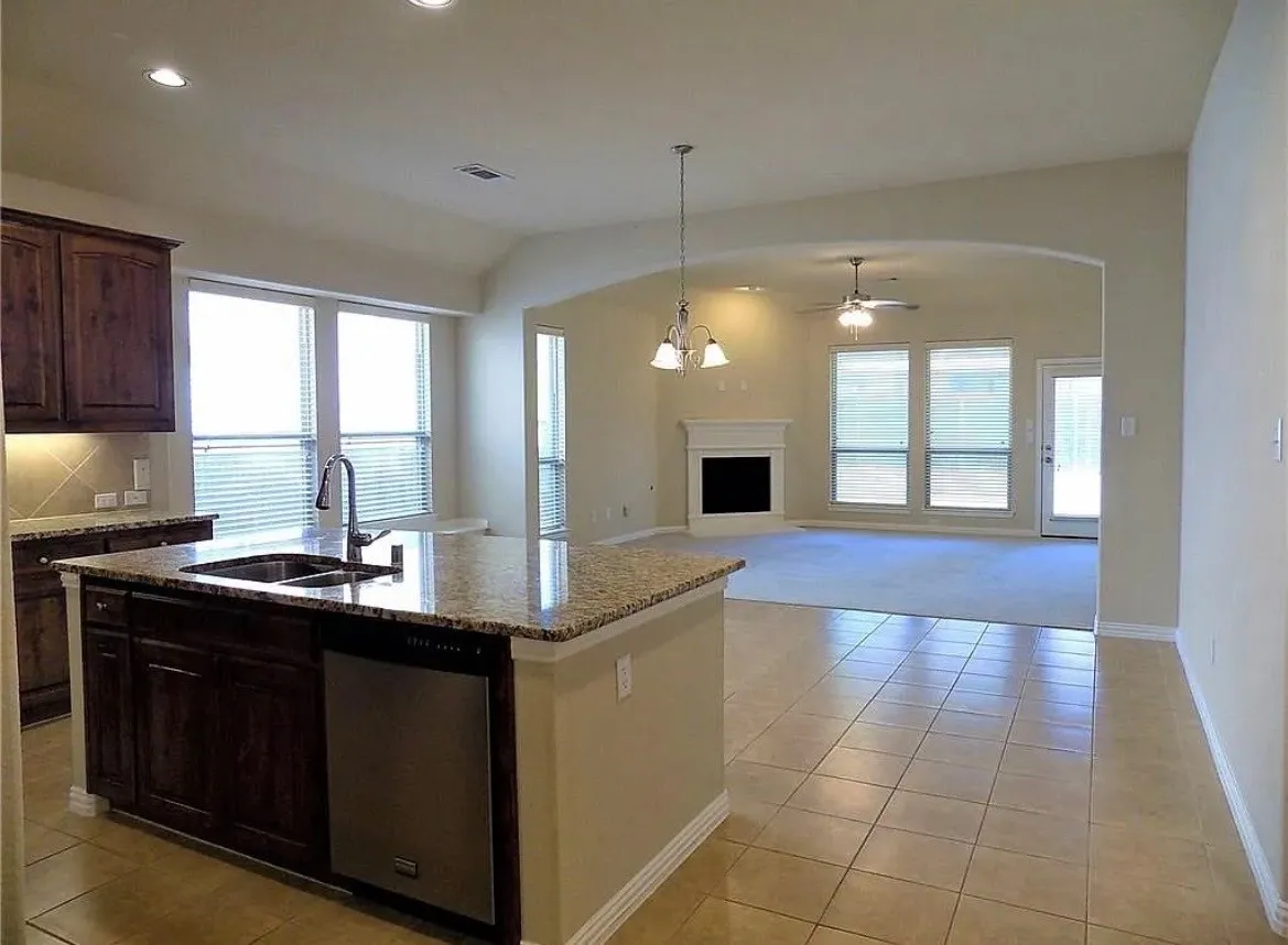 Single Family Residence For Rent in Collin County , 10320 Cochron Drive, Mc Kinney, Texas 75072, 3 Bedroom, 2 Bathroom, 2 Garage spaces, 2,110 Sqft, built in 2012, mls#21364973, Real Estate Agent in Mc Kinney, Homes For Rent in Collin county, Homes For Rent in Mc Kinney, Realtor in Mc Kinney Texas, Real Estate Brokerage Independent Realty Texas, Luminita Cordes Realtor