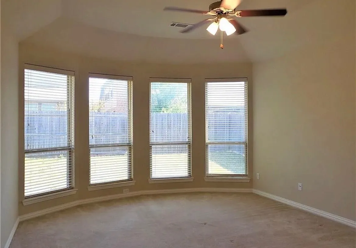 Single Family Residence For Rent in Collin County , 10320 Cochron Drive, Mc Kinney, Texas 75072, 3 Bedroom, 2 Bathroom, 2 Garage spaces, 2,110 Sqft, built in 2012, mls#21364973, Real Estate Agent in Mc Kinney, Homes For Rent in Collin county, Homes For Rent in Mc Kinney, Realtor in Mc Kinney Texas, Real Estate Brokerage Independent Realty Texas, Luminita Cordes Realtor