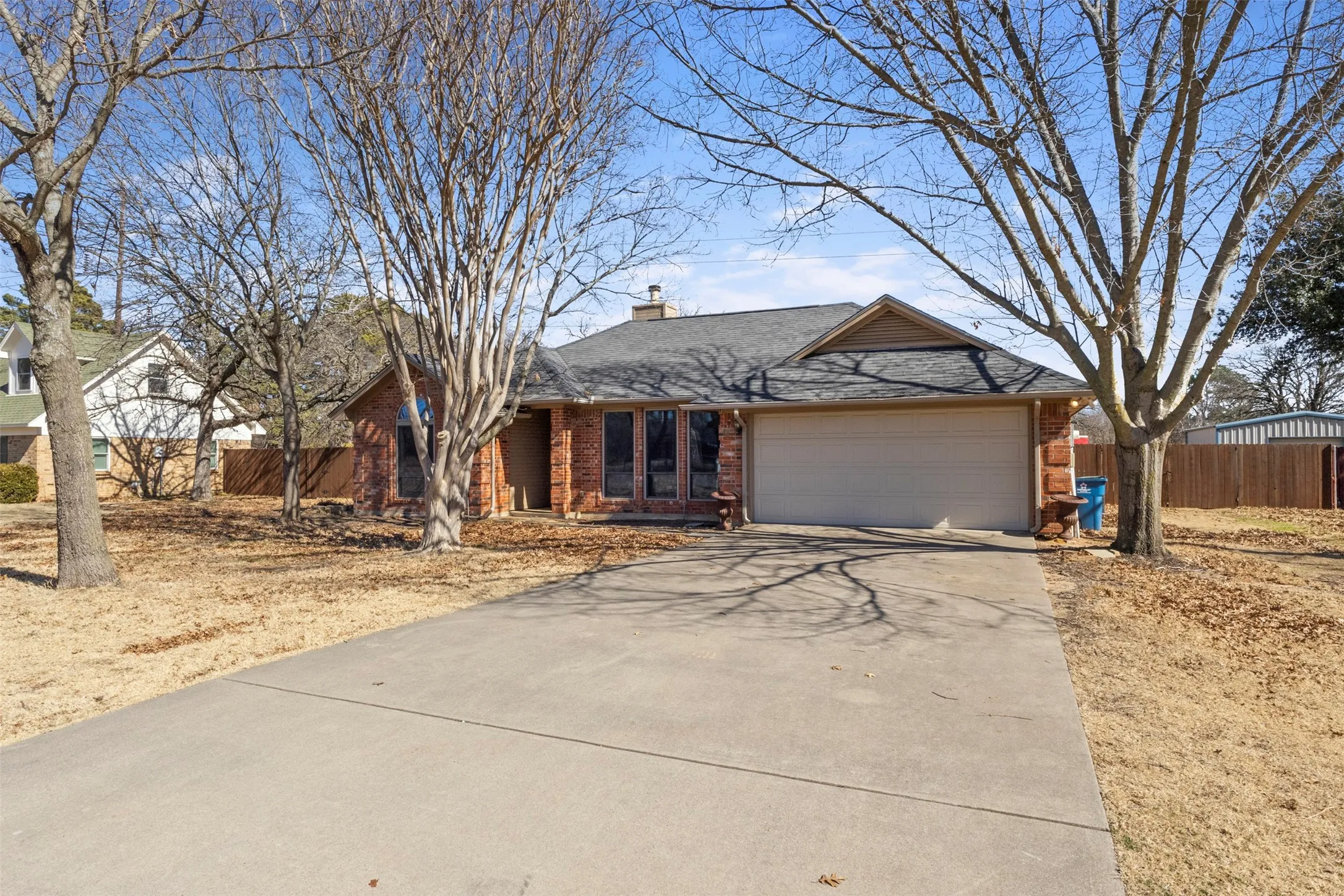 Single Family Residence For Rent in Denton County , 403 Carolota Street, Krugerville, Texas 76227, 3 Bedroom, 2 Bathroom, 2 Garage spaces, 1,384 Sqft, built in 1995, mls#21364972, Real Estate Agent in Krugerville, Homes For Rent in Denton county, Homes For Rent in Krugerville, Realtor in Krugerville Texas, Real Estate Brokerage Independent Realty Texas, Luminita Cordes Realtor