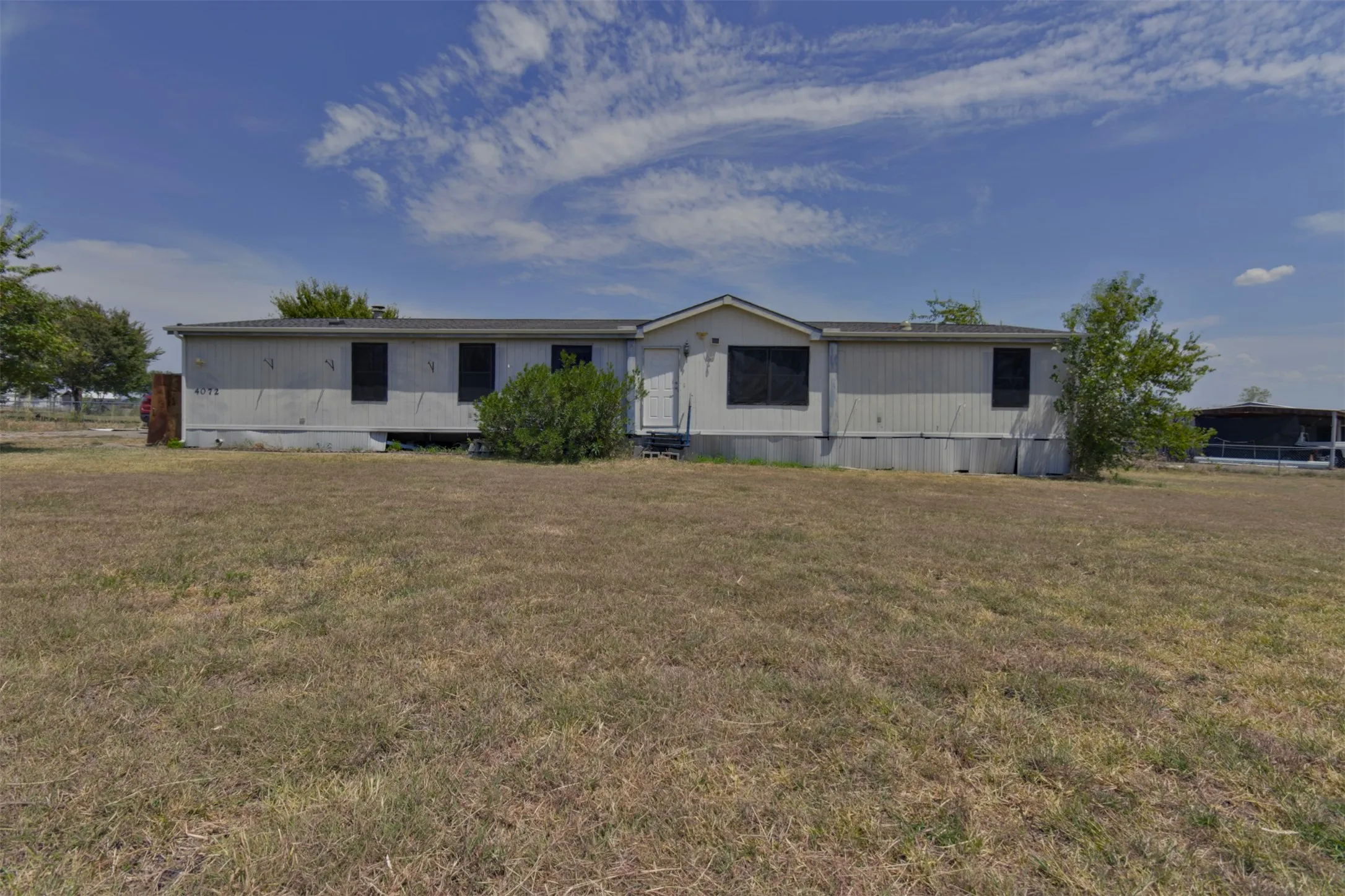 Manufactured Home For Sale in Kaufman County , 4072 Joy Lane, Crandall, Texas 75114, 5 Bedroom, 2 Bathroom, Garage spaces, 2,128 Sqft, built in 1998, mls#21364897, Real Estate Agent in Crandall, Homes For Sale in Kaufman county, Homes For Sale in Crandall, Realtor in Crandall Texas, Real Estate Brokerage Independent Realty Texas, Luminita Cordes Realtor