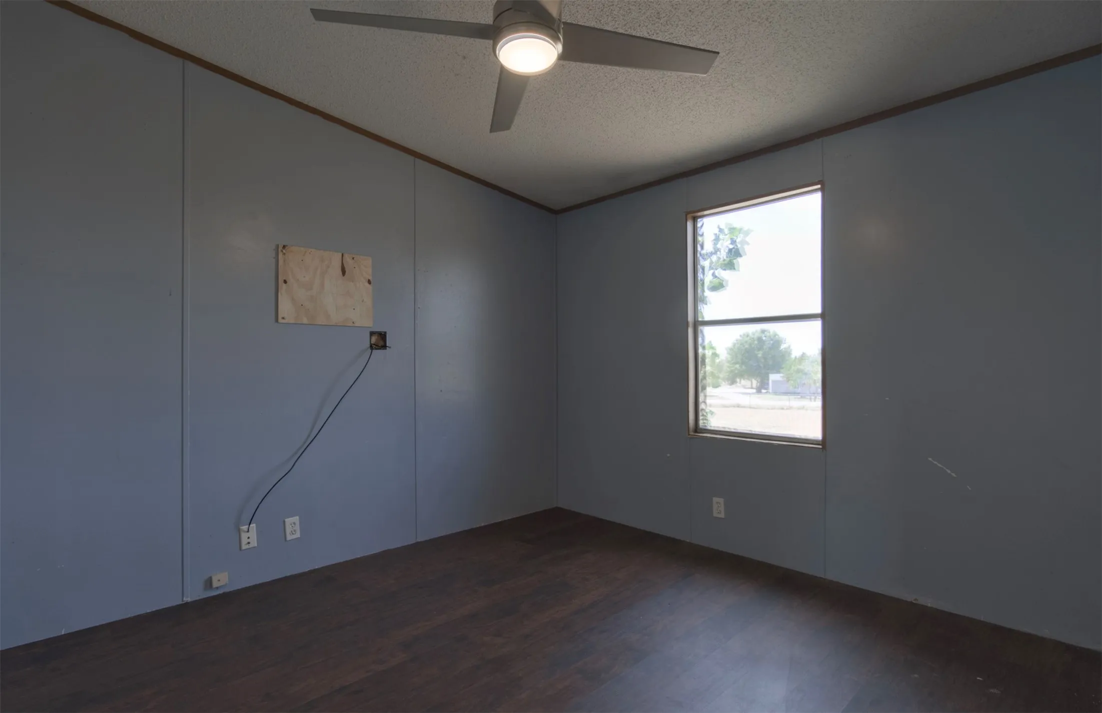 Manufactured Home For Sale in Kaufman County , 4072 Joy Lane, Crandall, Texas 75114, 5 Bedroom, 2 Bathroom, Garage spaces, 2,128 Sqft, built in 1998, mls#21364897, Real Estate Agent in Crandall, Homes For Sale in Kaufman county, Homes For Sale in Crandall, Realtor in Crandall Texas, Real Estate Brokerage Independent Realty Texas, Luminita Cordes Realtor