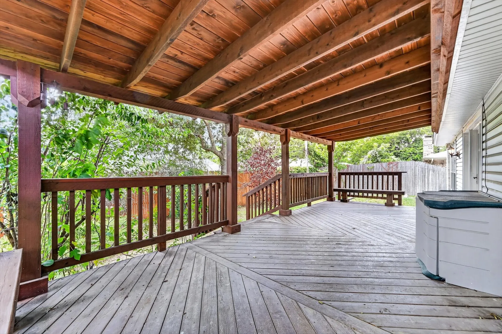 Single Family Residence For Sale in Tarrant County , 4610 Bellefontaine Court, Arlington, Texas 76017, 4 Bedroom, 2 Bathroom, 2 Garage spaces, 2,233 Sqft, built in 1979, mls#21364792, Real Estate Agent in Arlington, Homes For Sale in Tarrant county, Homes For Sale in Arlington, Realtor in Arlington Texas, Real Estate Brokerage Independent Realty Texas, Luminita Cordes Realtor
