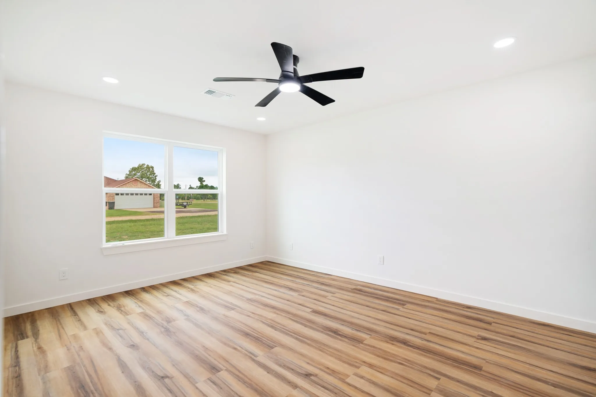 Single Family Residence For Sale in Lamar County , 19 PRIVATE ROAD 35995, Powderly, Texas 75473, 3 Bedroom, 2 Bathroom, Garage spaces, 1,249 Sqft, built in 2026, mls#21364990, Real Estate Agent in Powderly, Homes For Sale in Lamar county, Homes For Sale in Powderly, Realtor in Powderly Texas, Real Estate Brokerage Independent Realty Texas, Luminita Cordes Realtor