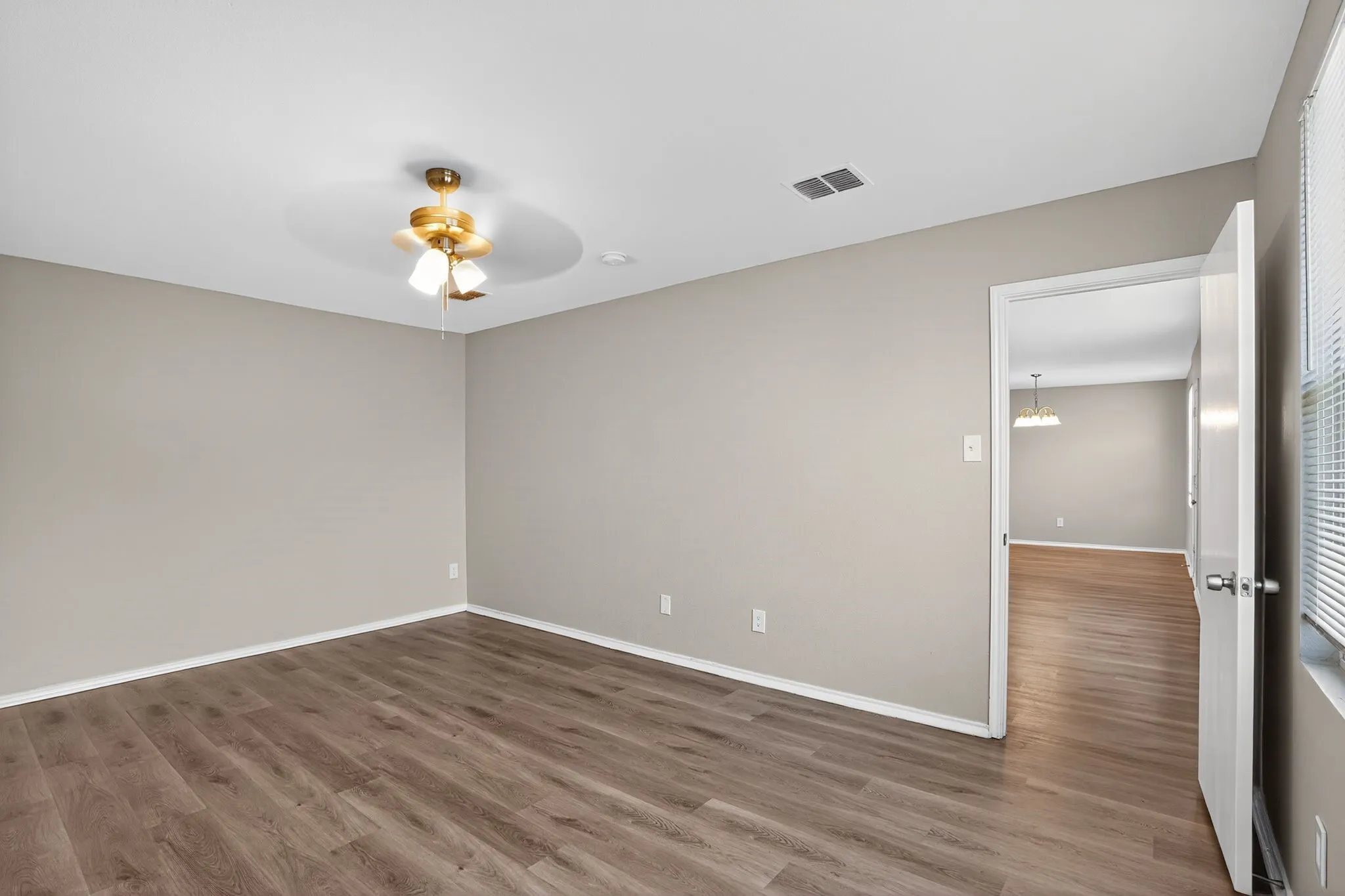 Single Family Residence For Sale in Tarrant County , 9236 Cheswick Drive, Fort Worth, Texas 76123, 4 Bedroom, 2 Bathroom, 2 Garage spaces, 2,262 Sqft, built in 2006, mls#21364999, Real Estate Agent in Fort Worth, Homes For Sale in Tarrant county, Homes For Sale in Fort Worth, Realtor in Fort Worth Texas, Real Estate Brokerage Independent Realty Texas, Luminita Cordes Realtor