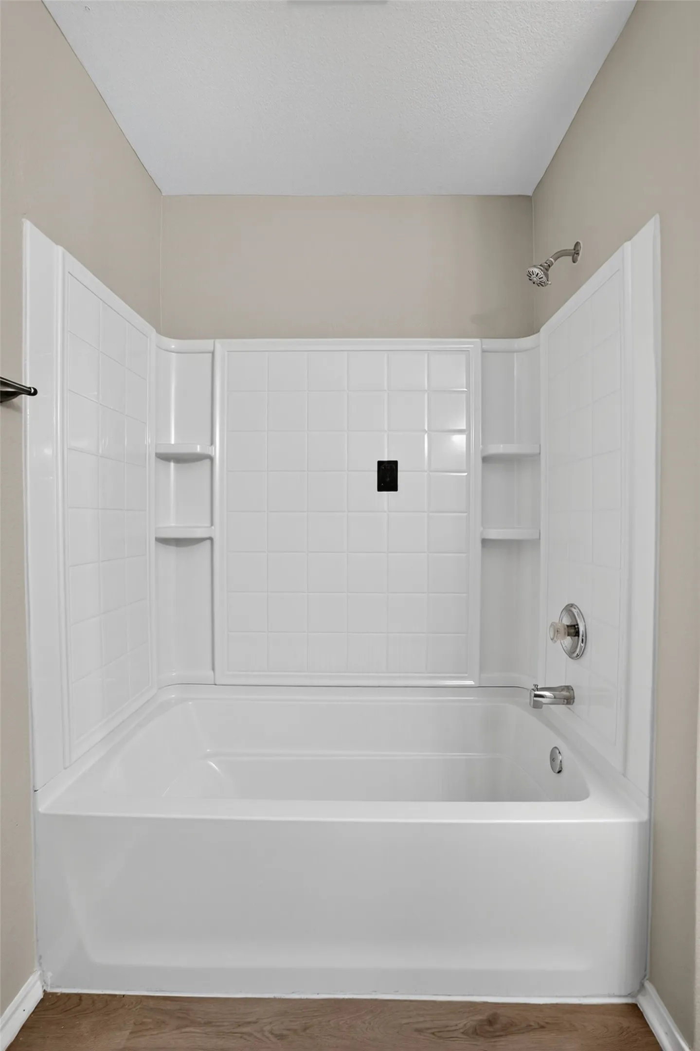 Single Family Residence For Sale in Tarrant County , 9236 Cheswick Drive, Fort Worth, Texas 76123, 4 Bedroom, 2 Bathroom, 2 Garage spaces, 2,262 Sqft, built in 2006, mls#21364999, Real Estate Agent in Fort Worth, Homes For Sale in Tarrant county, Homes For Sale in Fort Worth, Realtor in Fort Worth Texas, Real Estate Brokerage Independent Realty Texas, Luminita Cordes Realtor