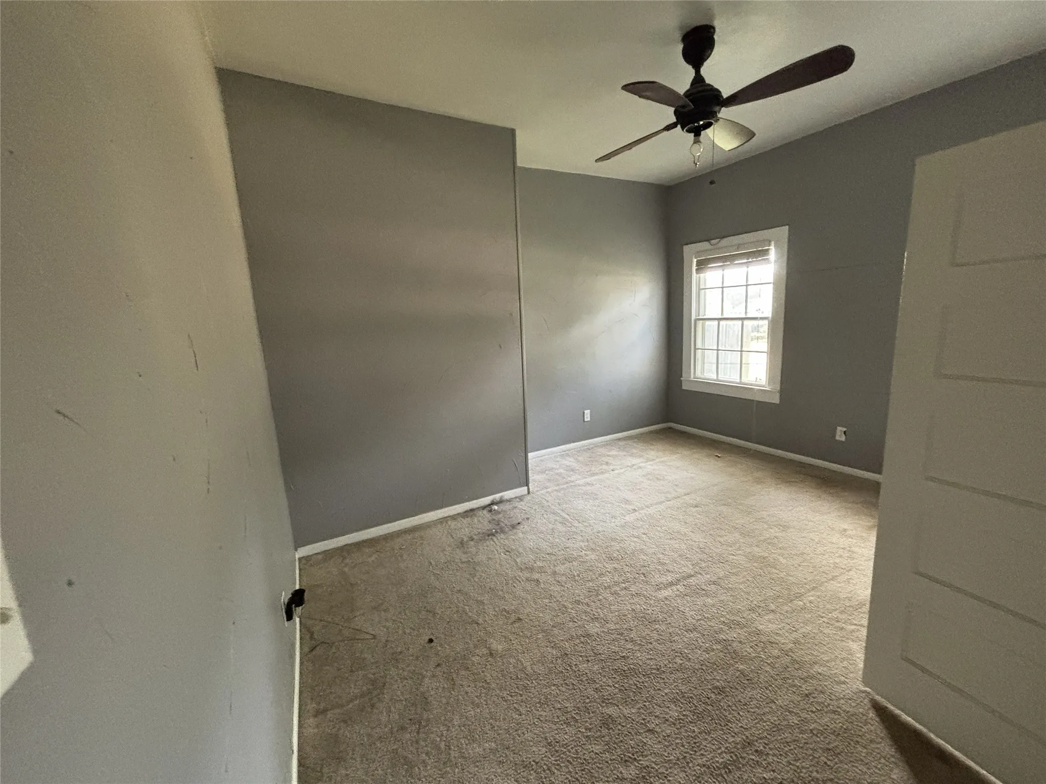 Single Family Residence For Sale in Johnson County , 107 College Street, Joshua, Texas 76058, 3 Bedroom, 2 Bathroom, Garage spaces, 1,344 Sqft, built in 1904, mls#21364641, Real Estate Agent in Joshua, Homes For Sale in Johnson county, Homes For Sale in Joshua, Realtor in Joshua Texas, Real Estate Brokerage Independent Realty Texas, Luminita Cordes Realtor