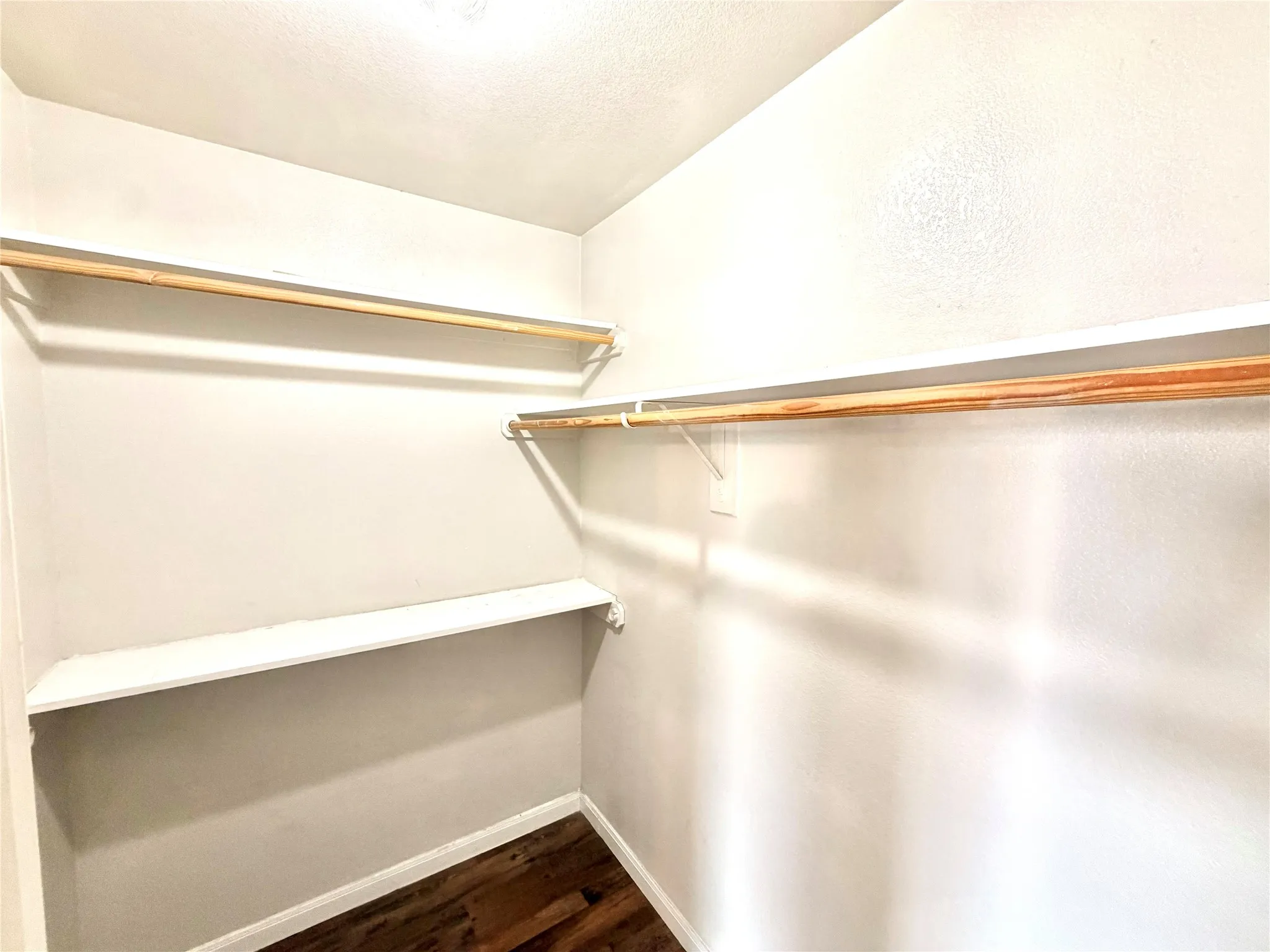 Single Family Residence For Sale in Tarrant County , 9212 Coral Lane, Fort Worth, Texas 76140, 3 Bedroom, 2 Bathroom, 2 Garage spaces, 1,416 Sqft, built in 2006, mls#21365003, Real Estate Agent in Fort Worth, Homes For Sale in Tarrant county, Homes For Sale in Fort Worth, Realtor in Fort Worth Texas, Real Estate Brokerage Independent Realty Texas, Luminita Cordes Realtor