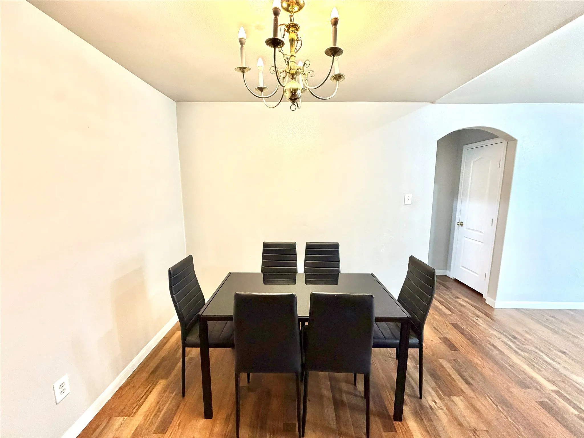 Single Family Residence For Sale in Tarrant County , 9212 Coral Lane, Fort Worth, Texas 76140, 3 Bedroom, 2 Bathroom, 2 Garage spaces, 1,416 Sqft, built in 2006, mls#21365003, Real Estate Agent in Fort Worth, Homes For Sale in Tarrant county, Homes For Sale in Fort Worth, Realtor in Fort Worth Texas, Real Estate Brokerage Independent Realty Texas, Luminita Cordes Realtor