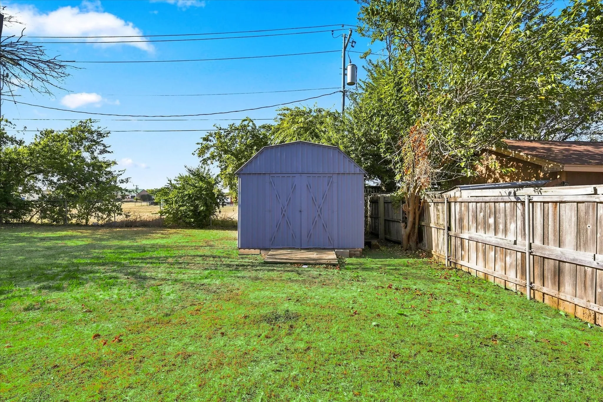 Single Family Residence For Rent in Denton County , 104 Stephen Drive, Sanger, Texas 76266, 3 Bedroom, 2 Bathroom, 2 Garage spaces, 1,332 Sqft, built in 1983, Price $2,100, mls#21364984, Real Estate Agent in Sanger, Homes For Rent in Denton county, Homes For Rent in Sanger, Realtor in Sanger Texas, Real Estate Brokerage Independent Realty Texas, Luminita Cordes Realtor