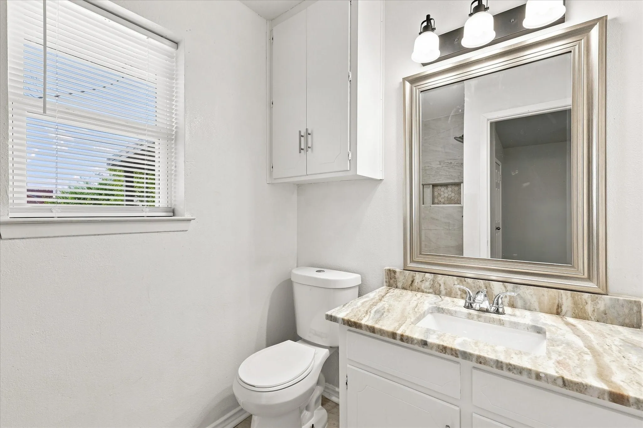 Single Family Residence For Rent in Denton County , 104 Stephen Drive, Sanger, Texas 76266, 3 Bedroom, 2 Bathroom, 2 Garage spaces, 1,332 Sqft, built in 1983, Price $2,100, mls#21364984, Real Estate Agent in Sanger, Homes For Rent in Denton county, Homes For Rent in Sanger, Realtor in Sanger Texas, Real Estate Brokerage Independent Realty Texas, Luminita Cordes Realtor