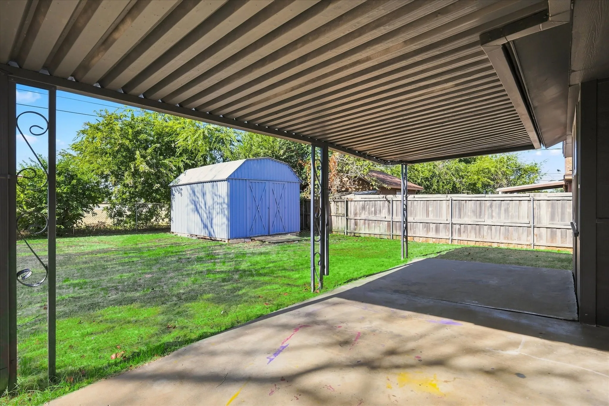 Single Family Residence For Rent in Denton County , 104 Stephen Drive, Sanger, Texas 76266, 3 Bedroom, 2 Bathroom, 2 Garage spaces, 1,332 Sqft, built in 1983, Price $2,100, mls#21364984, Real Estate Agent in Sanger, Homes For Rent in Denton county, Homes For Rent in Sanger, Realtor in Sanger Texas, Real Estate Brokerage Independent Realty Texas, Luminita Cordes Realtor