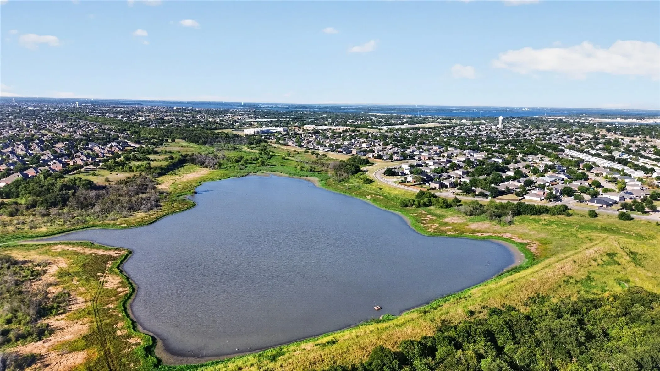 Single Family Residence For Sale in Collin County , 711 Lariat Lane, Wylie, Texas 75098, 5 Bedroom, 3 Bathroom, 2 Garage spaces, 2,921 Sqft, built in 2013, mls#21363315, Real Estate Agent in Wylie, Homes For Sale in Collin county, Homes For Sale in Wylie, Realtor in Wylie Texas, Real Estate Brokerage Independent Realty Texas, Luminita Cordes Realtor