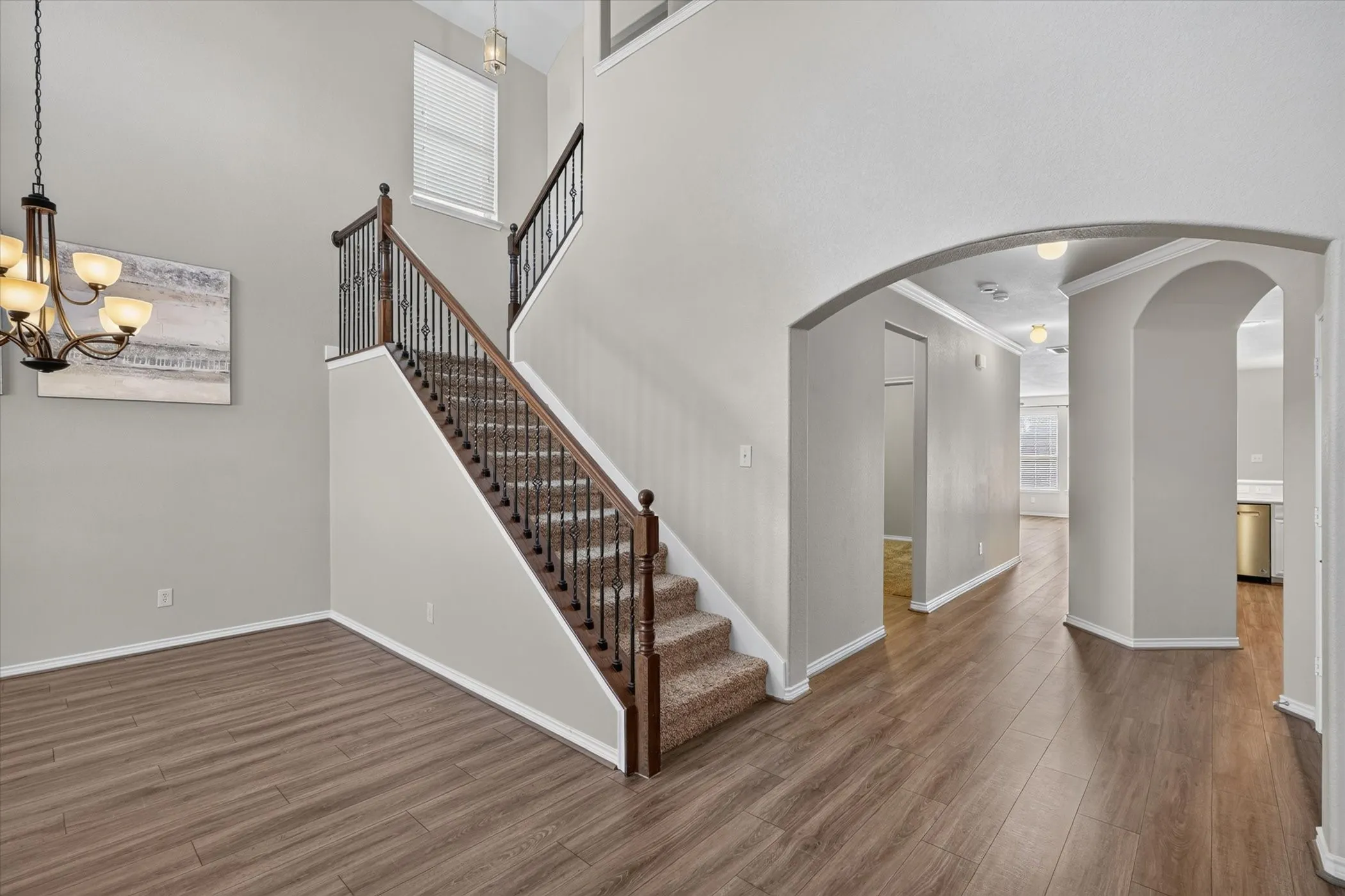 Single Family Residence For Sale in Collin County , 711 Lariat Lane, Wylie, Texas 75098, 5 Bedroom, 3 Bathroom, 2 Garage spaces, 2,921 Sqft, built in 2013, mls#21363315, Real Estate Agent in Wylie, Homes For Sale in Collin county, Homes For Sale in Wylie, Realtor in Wylie Texas, Real Estate Brokerage Independent Realty Texas, Luminita Cordes Realtor
