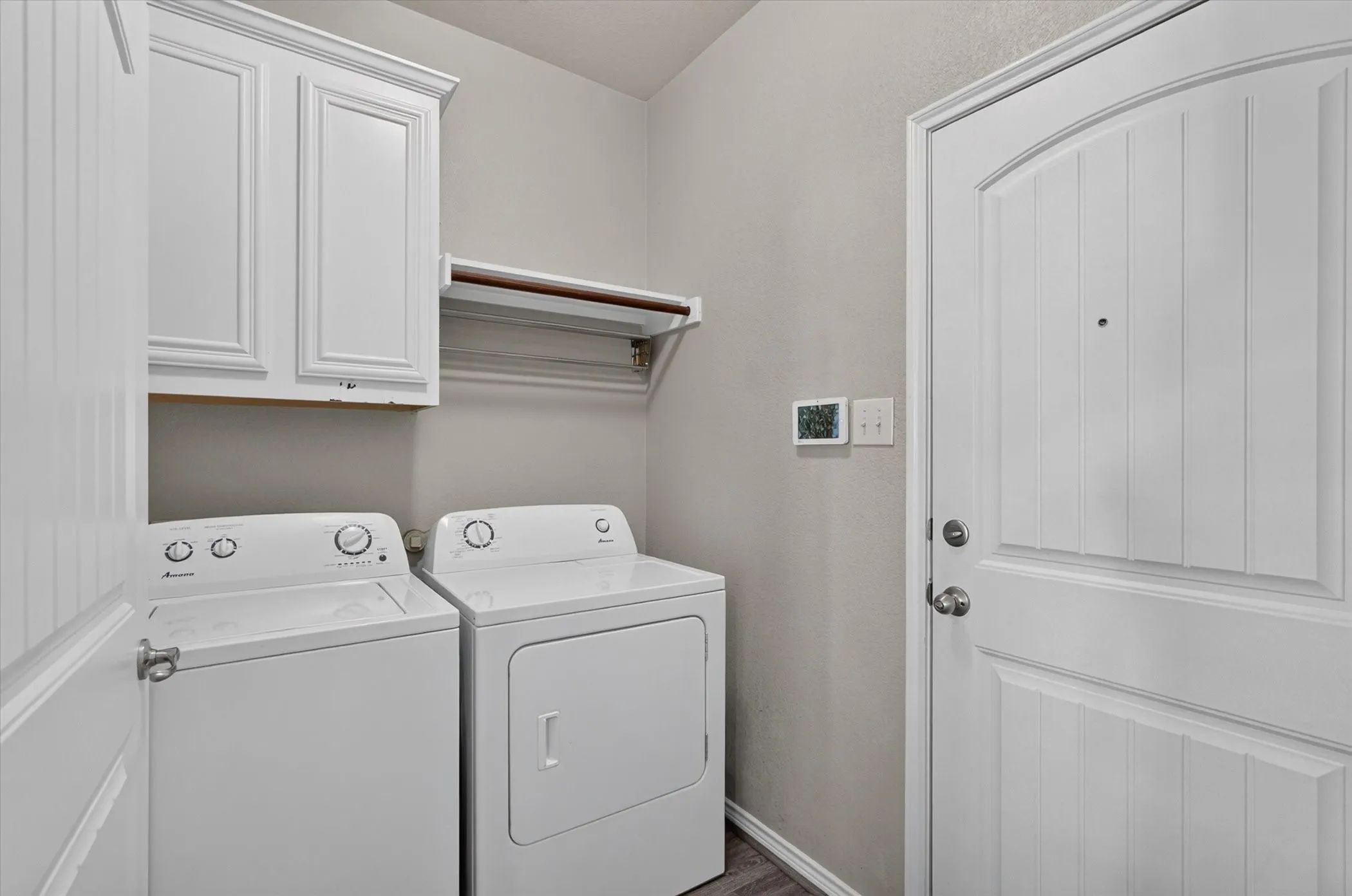 Single Family Residence For Sale in Collin County , 711 Lariat Lane, Wylie, Texas 75098, 5 Bedroom, 3 Bathroom, 2 Garage spaces, 2,921 Sqft, built in 2013, mls#21363315, Real Estate Agent in Wylie, Homes For Sale in Collin county, Homes For Sale in Wylie, Realtor in Wylie Texas, Real Estate Brokerage Independent Realty Texas, Luminita Cordes Realtor