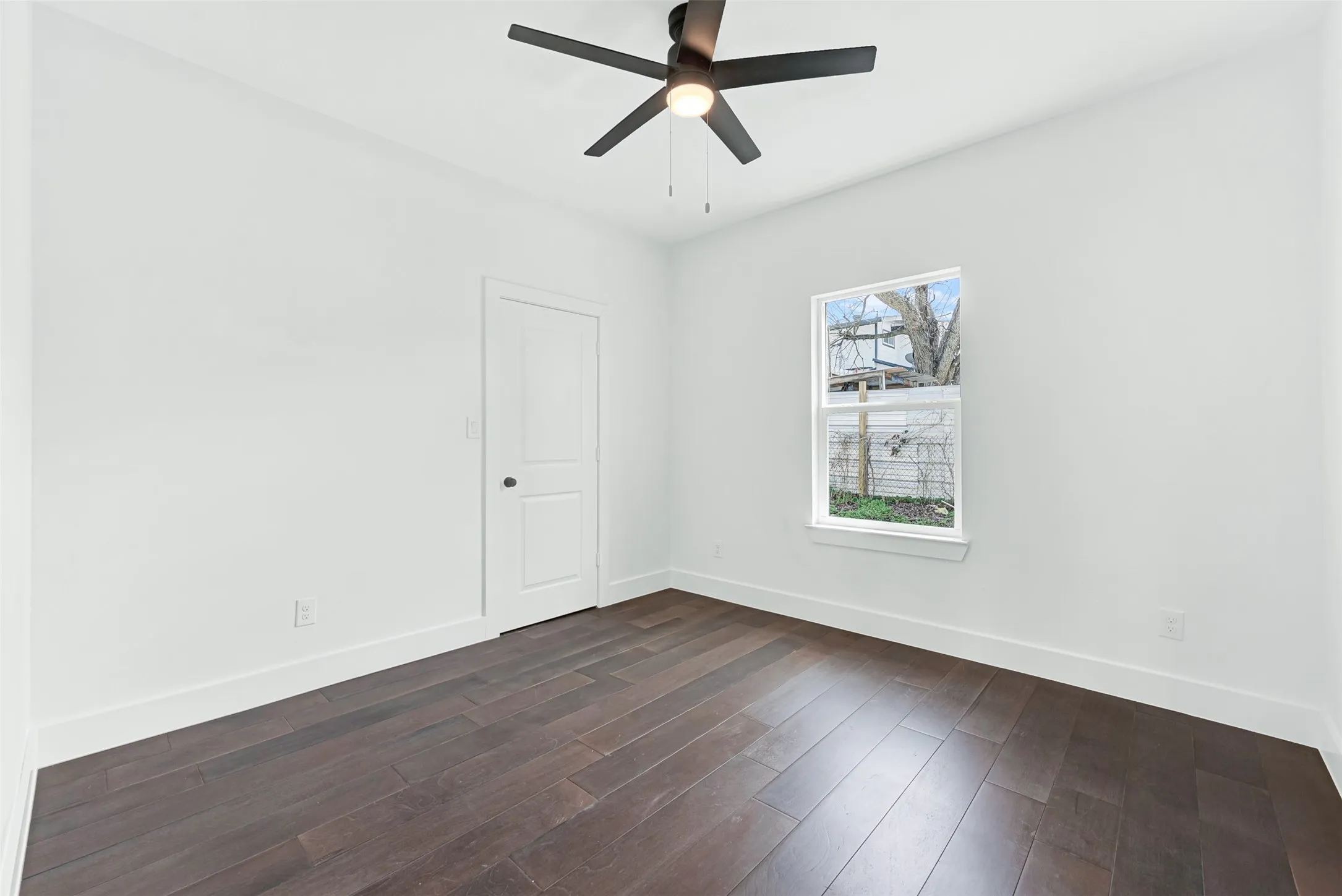 Single Family Residence For Sale in Hunt County , 2821 Morse Street, Greenville, Texas 75401, 3 Bedroom, 2 Bathroom, 2 Garage spaces, 1,540 Sqft, built in 2026, mls#21364975, Real Estate Agent in Greenville, Homes For Sale in Hunt county, Homes For Sale in Greenville, Realtor in Greenville Texas, Real Estate Brokerage Independent Realty Texas, Luminita Cordes Realtor