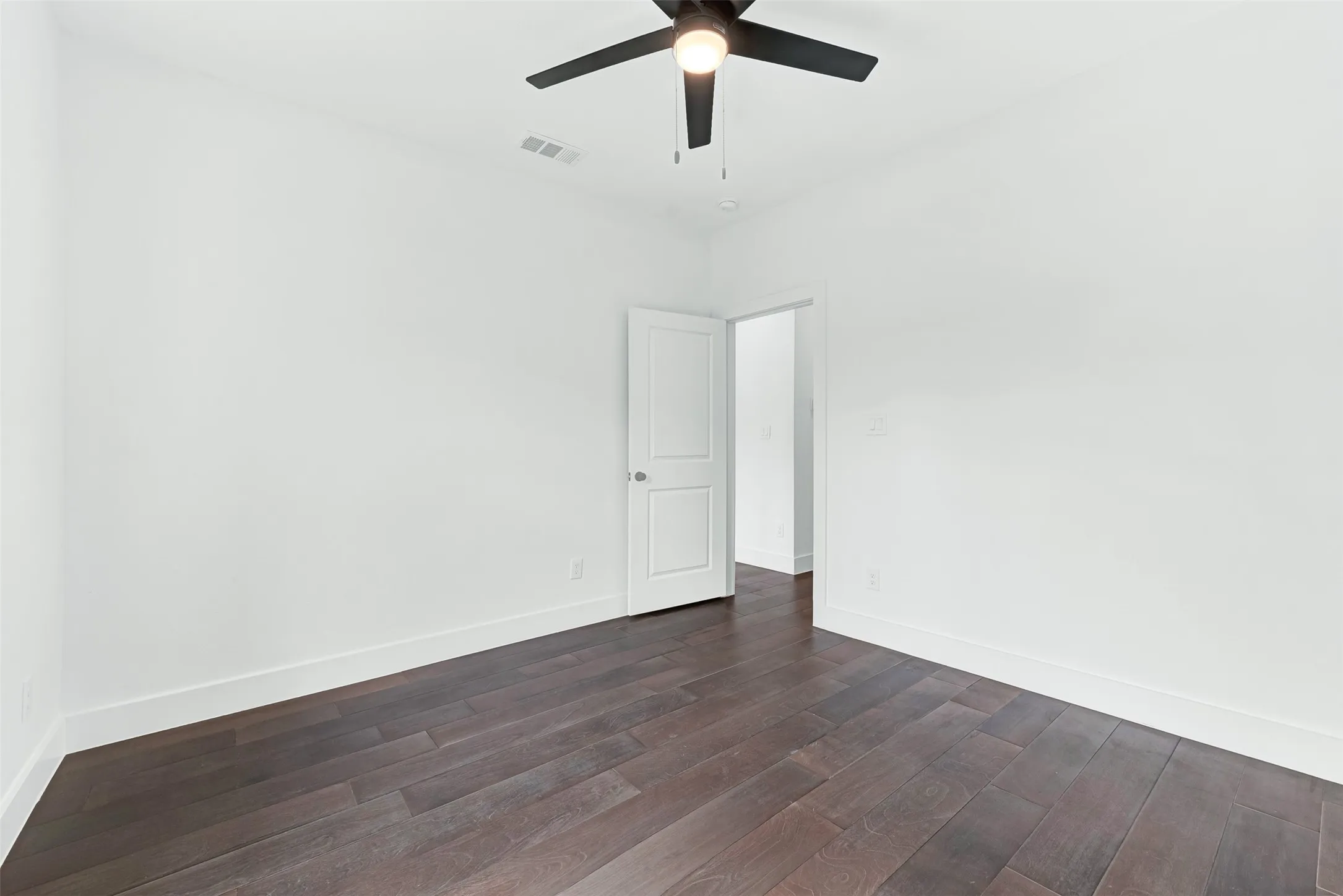 Single Family Residence For Sale in Hunt County , 2821 Morse Street, Greenville, Texas 75401, 3 Bedroom, 2 Bathroom, 2 Garage spaces, 1,540 Sqft, built in 2026, mls#21364975, Real Estate Agent in Greenville, Homes For Sale in Hunt county, Homes For Sale in Greenville, Realtor in Greenville Texas, Real Estate Brokerage Independent Realty Texas, Luminita Cordes Realtor