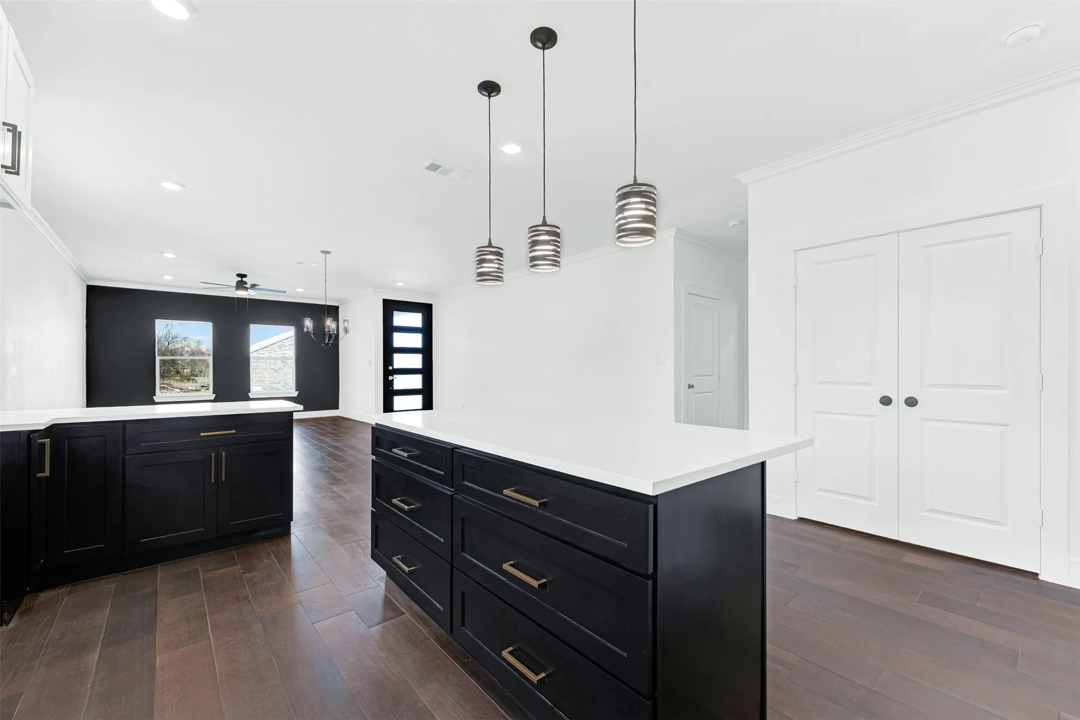 Single Family Residence For Sale in Hunt County , 2821 Morse Street, Greenville, Texas 75401, 3 Bedroom, 2 Bathroom, 2 Garage spaces, 1,540 Sqft, built in 2026, mls#21364975, Real Estate Agent in Greenville, Homes For Sale in Hunt county, Homes For Sale in Greenville, Realtor in Greenville Texas, Real Estate Brokerage Independent Realty Texas, Luminita Cordes Realtor