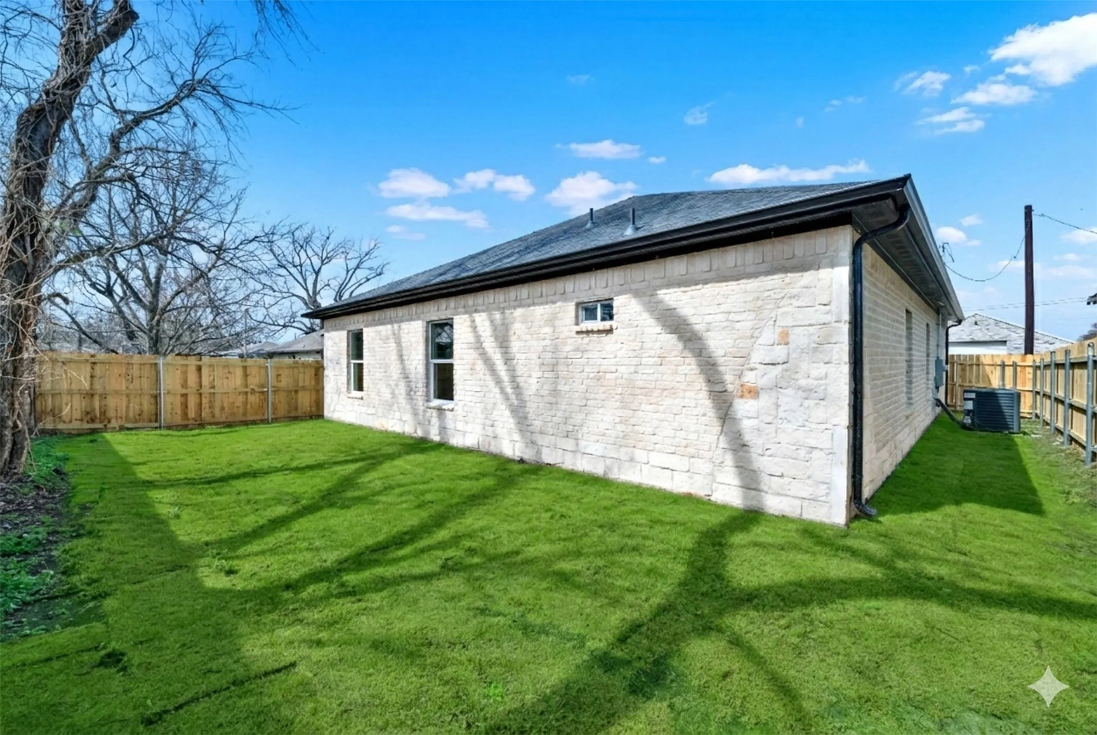 Single Family Residence For Sale in Hunt County , 2821 Morse Street, Greenville, Texas 75401, 3 Bedroom, 2 Bathroom, 2 Garage spaces, 1,540 Sqft, built in 2026, mls#21364975, Real Estate Agent in Greenville, Homes For Sale in Hunt county, Homes For Sale in Greenville, Realtor in Greenville Texas, Real Estate Brokerage Independent Realty Texas, Luminita Cordes Realtor