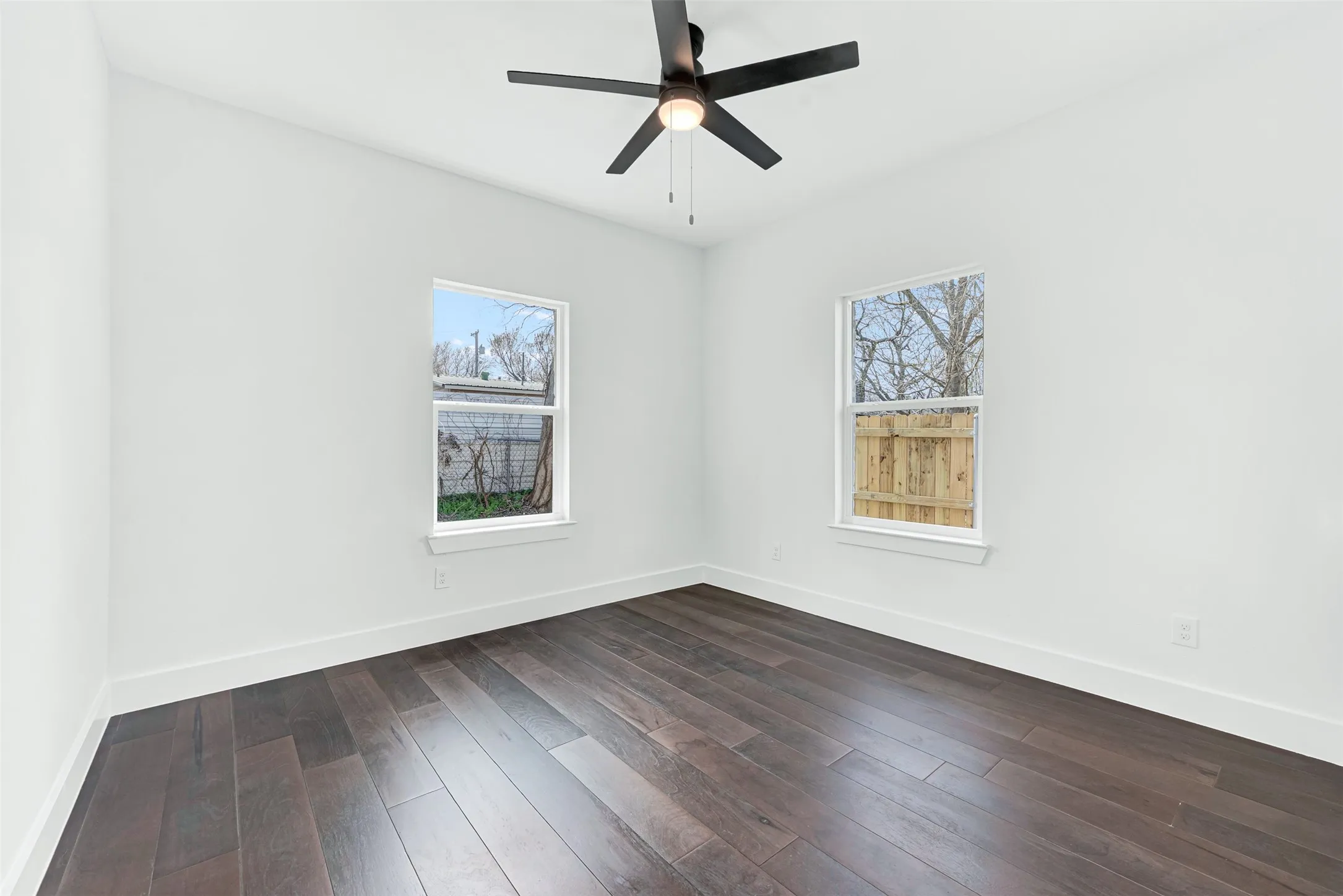 Single Family Residence For Sale in Hunt County , 2821 Morse Street, Greenville, Texas 75401, 3 Bedroom, 2 Bathroom, 2 Garage spaces, 1,540 Sqft, built in 2026, mls#21364975, Real Estate Agent in Greenville, Homes For Sale in Hunt county, Homes For Sale in Greenville, Realtor in Greenville Texas, Real Estate Brokerage Independent Realty Texas, Luminita Cordes Realtor
