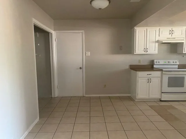 Single Family Residence For Rent in Collin County , 423 Shady Brook Place, Richardson, Texas 75080, 4 Bedroom, 2 Bathroom, 2 Garage spaces, 1,706 Sqft, built in 1969, mls#21364798, Real Estate Agent in Richardson, Homes For Rent in Collin county, Homes For Rent in Richardson, Realtor in Richardson Texas, Real Estate Brokerage Independent Realty Texas, Luminita Cordes Realtor