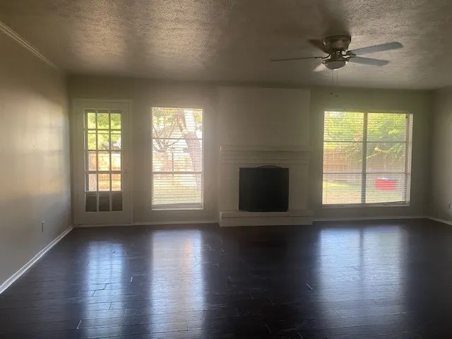 Single Family Residence For Rent in Collin County , 423 Shady Brook Place, Richardson, Texas 75080, 4 Bedroom, 2 Bathroom, 2 Garage spaces, 1,706 Sqft, built in 1969, mls#21364798, Real Estate Agent in Richardson, Homes For Rent in Collin county, Homes For Rent in Richardson, Realtor in Richardson Texas, Real Estate Brokerage Independent Realty Texas, Luminita Cordes Realtor