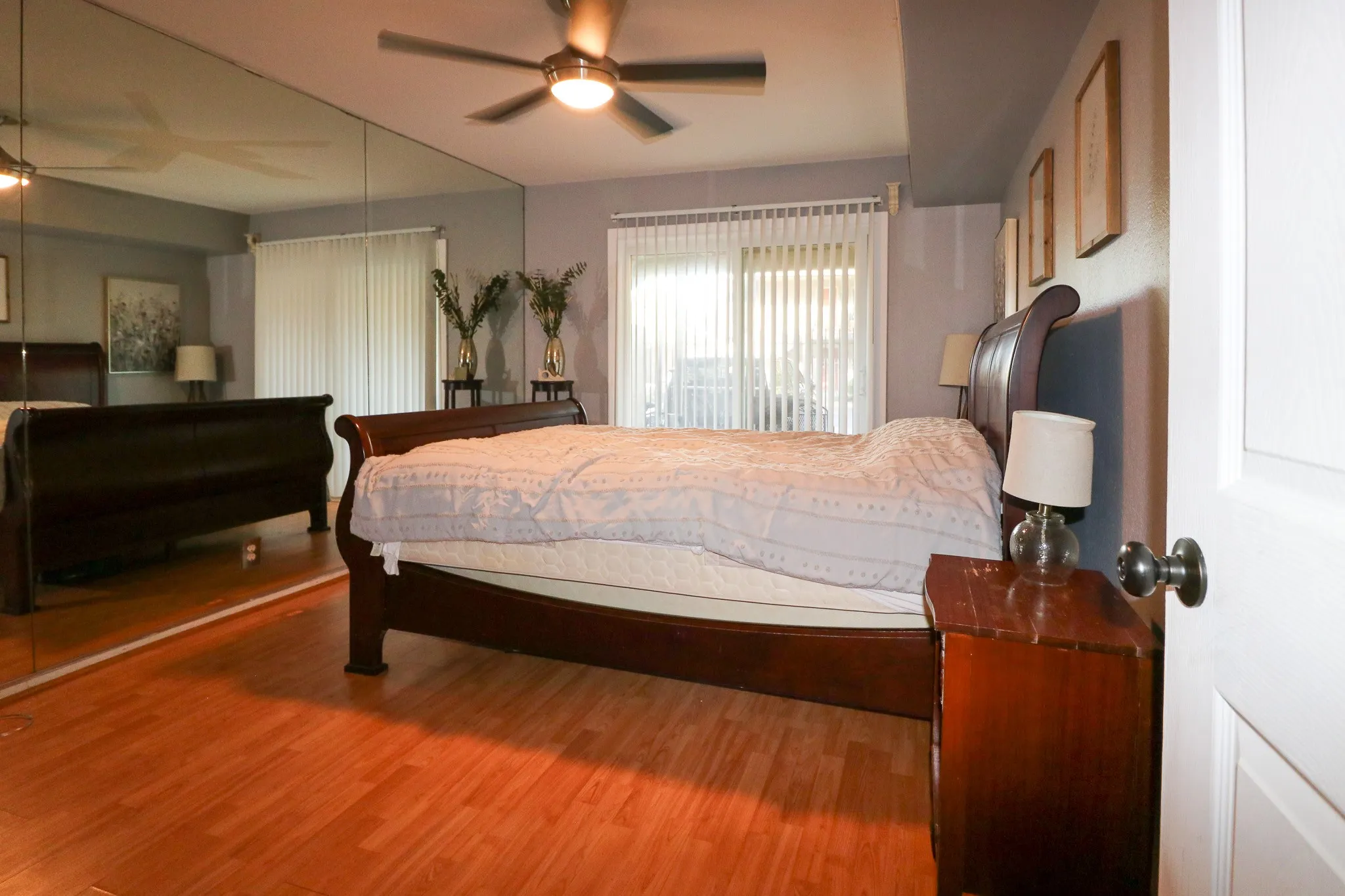 Condominium For Sale in Dallas County , 5306 Fleetwood Oaks Avenue 126, Dallas, Texas 75235, 1 Bedroom, 1 Bathroom, Garage spaces, 695 Sqft, built in 1963, mls#21364754, Real Estate Agent in Dallas, Homes For Sale in Dallas county, Homes For Sale in Dallas, Realtor in Dallas Texas, Real Estate Brokerage Independent Realty Texas, Luminita Cordes Realtor