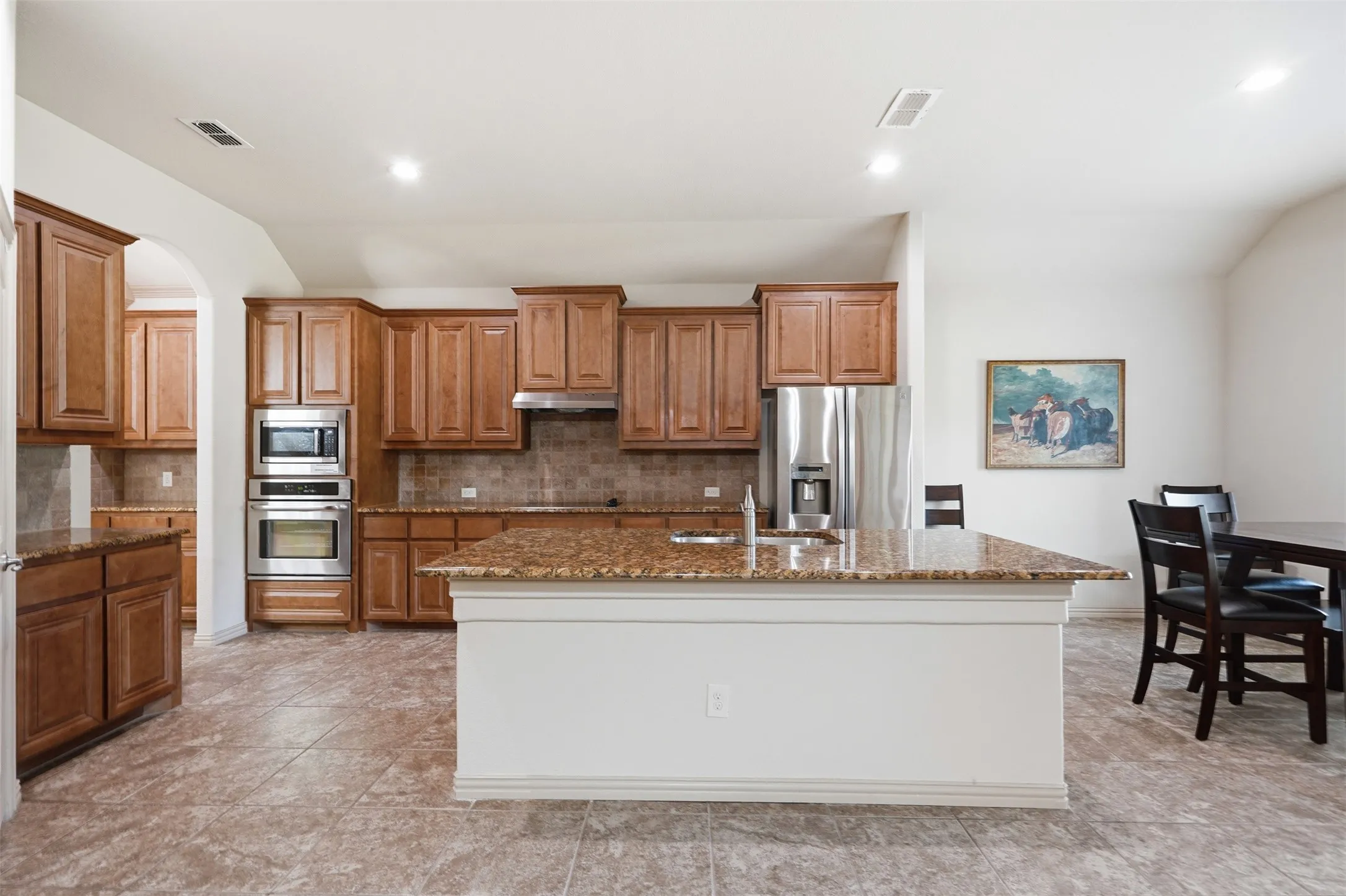 Single Family Residence For Sale in Tarrant County , 2333 Los Olivos Lane, Fort Worth, Texas 76131, 4 Bedroom, 2 Bathroom, 2 Garage spaces, 2,302 Sqft, built in 2014, mls#21361245, Real Estate Agent in Fort Worth, Homes For Sale in Tarrant county, Homes For Sale in Fort Worth, Realtor in Fort Worth Texas, Real Estate Brokerage Independent Realty Texas, Luminita Cordes Realtor
