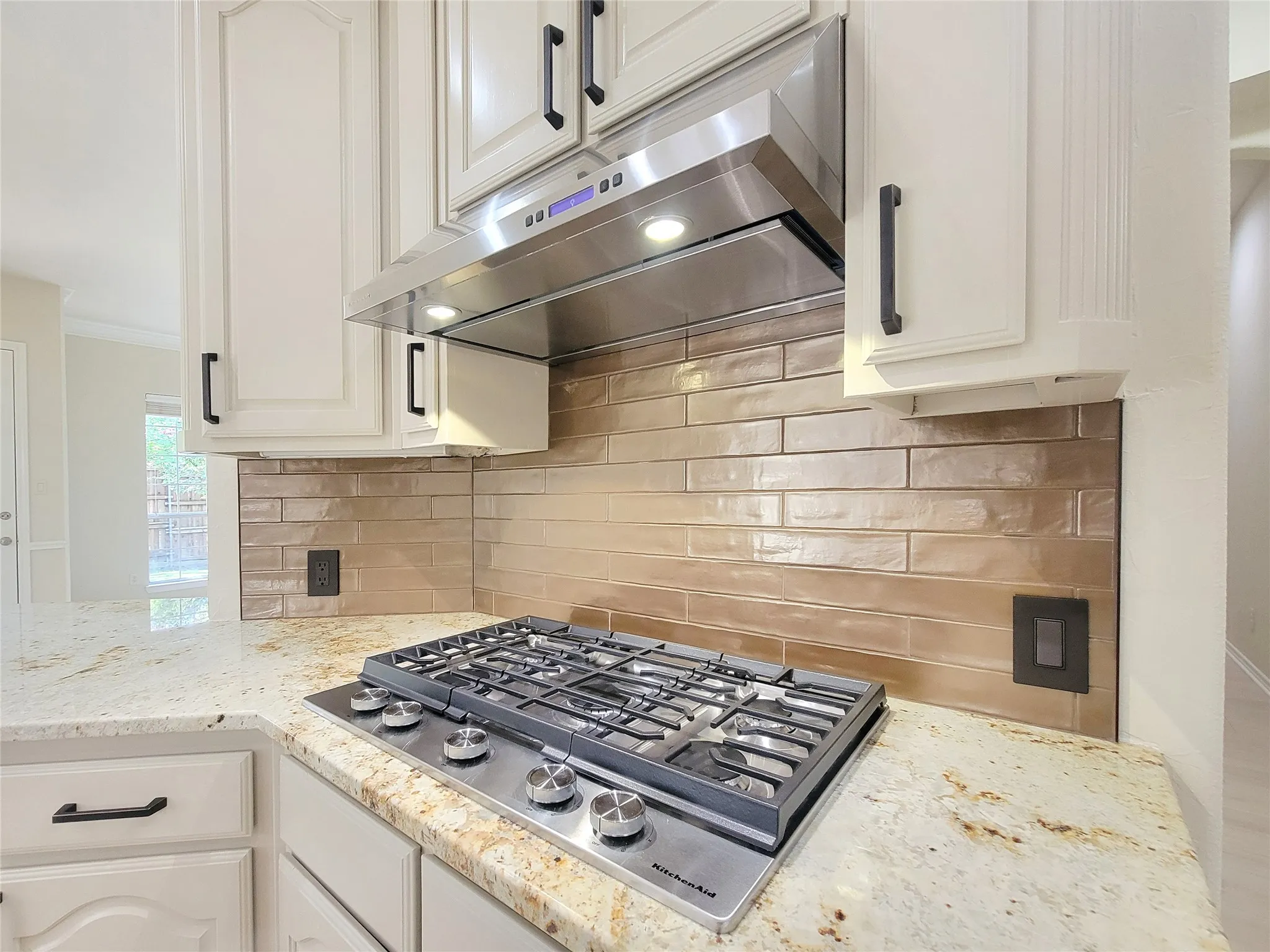 Single Family Residence For Sale in Denton County , 3402 Bentley Court, Highland Village, Texas 75077, 5 Bedroom, 3 Bathroom, 2 Garage spaces, 3,077 Sqft, built in 2001, mls#21365024, Real Estate Agent in Highland Village, Homes For Sale in Denton county, Homes For Sale in Highland Village, Realtor in Highland Village Texas, Real Estate Brokerage Independent Realty Texas, Luminita Cordes Realtor