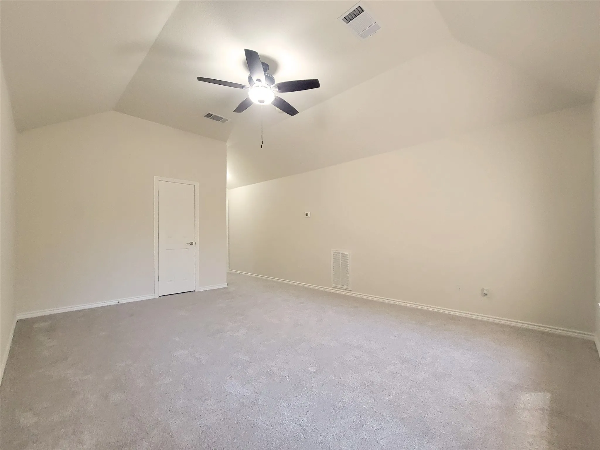 Single Family Residence For Sale in Denton County , 3402 Bentley Court, Highland Village, Texas 75077, 5 Bedroom, 3 Bathroom, 2 Garage spaces, 3,077 Sqft, built in 2001, mls#21365024, Real Estate Agent in Highland Village, Homes For Sale in Denton county, Homes For Sale in Highland Village, Realtor in Highland Village Texas, Real Estate Brokerage Independent Realty Texas, Luminita Cordes Realtor