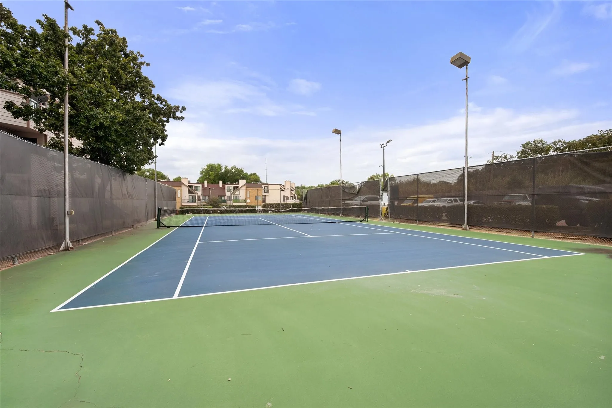 Condominium For Sale in Tarrant County , 2300 Bamboo Drive N102, Arlington, Texas 76006, 1 Bedroom, 1 Bathroom, Garage spaces, 662 Sqft, built in 1983, mls#21364951, Real Estate Agent in Arlington, Homes For Sale in Tarrant county, Homes For Sale in Arlington, Realtor in Arlington Texas, Real Estate Brokerage Independent Realty Texas, Luminita Cordes Realtor