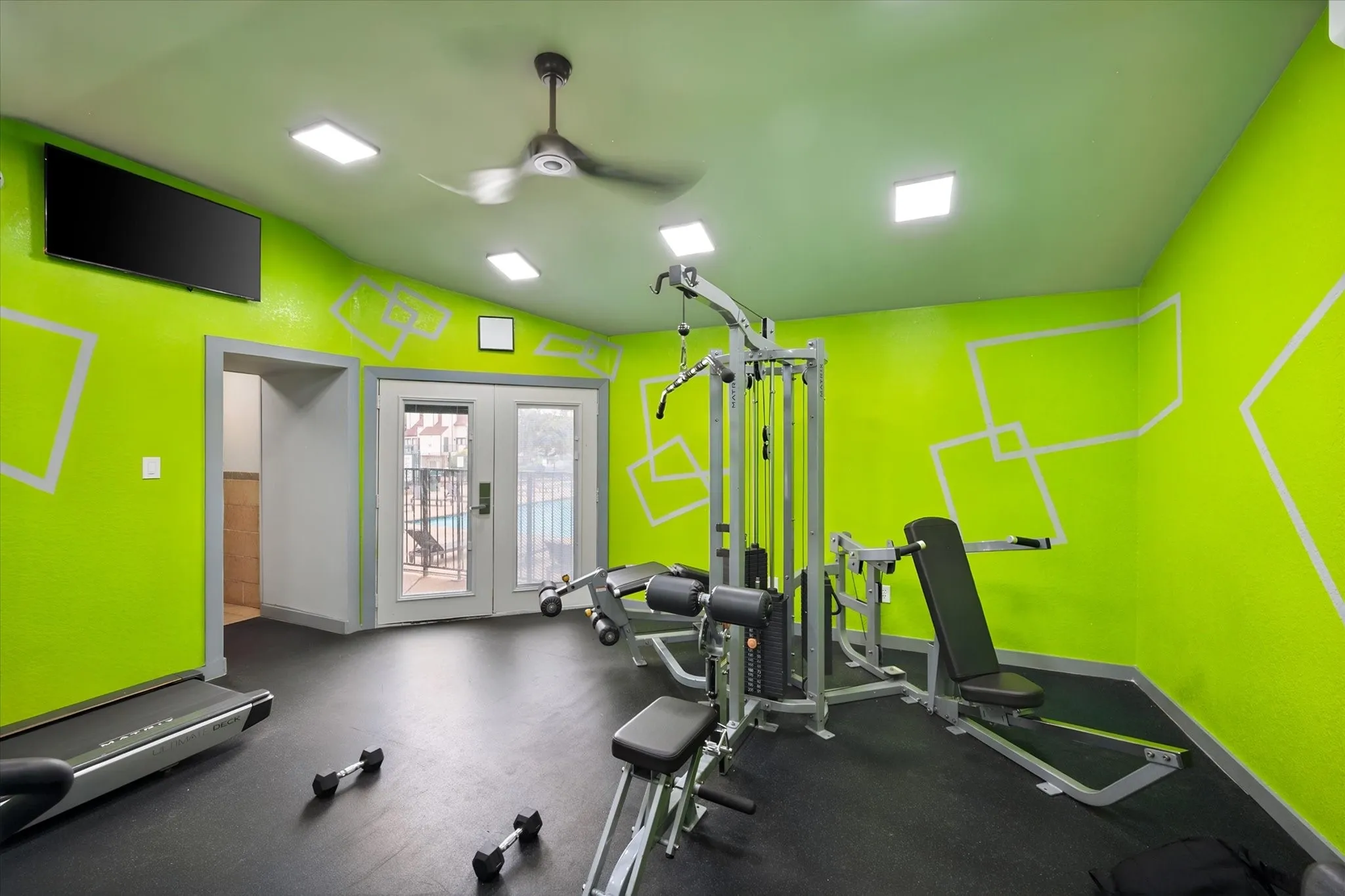 Condominium For Sale in Tarrant County , 2300 Bamboo Drive N102, Arlington, Texas 76006, 1 Bedroom, 1 Bathroom, Garage spaces, 662 Sqft, built in 1983, mls#21364951, Real Estate Agent in Arlington, Homes For Sale in Tarrant county, Homes For Sale in Arlington, Realtor in Arlington Texas, Real Estate Brokerage Independent Realty Texas, Luminita Cordes Realtor