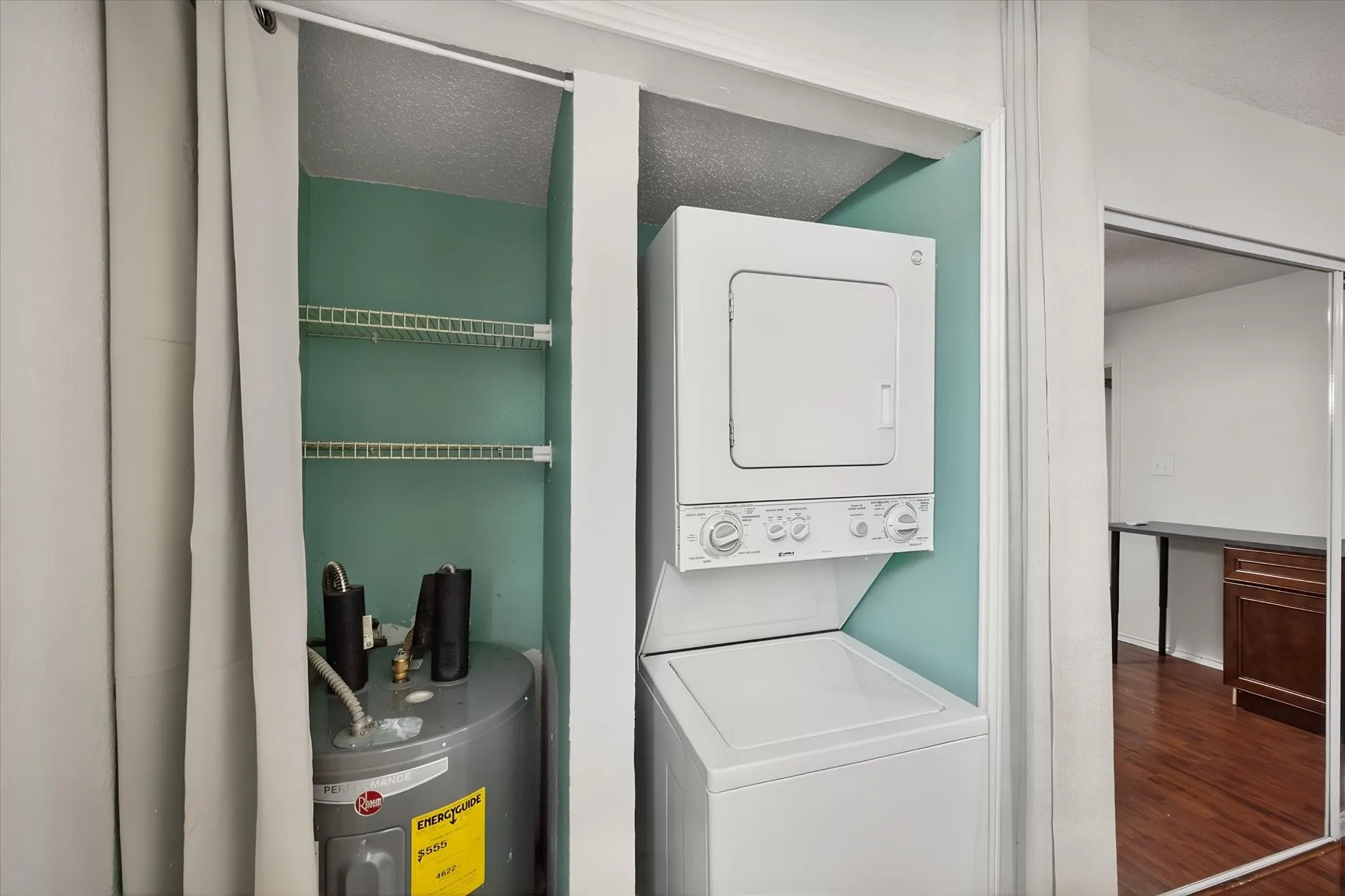 Condominium For Sale in Tarrant County , 2300 Bamboo Drive N102, Arlington, Texas 76006, 1 Bedroom, 1 Bathroom, Garage spaces, 662 Sqft, built in 1983, mls#21364951, Real Estate Agent in Arlington, Homes For Sale in Tarrant county, Homes For Sale in Arlington, Realtor in Arlington Texas, Real Estate Brokerage Independent Realty Texas, Luminita Cordes Realtor