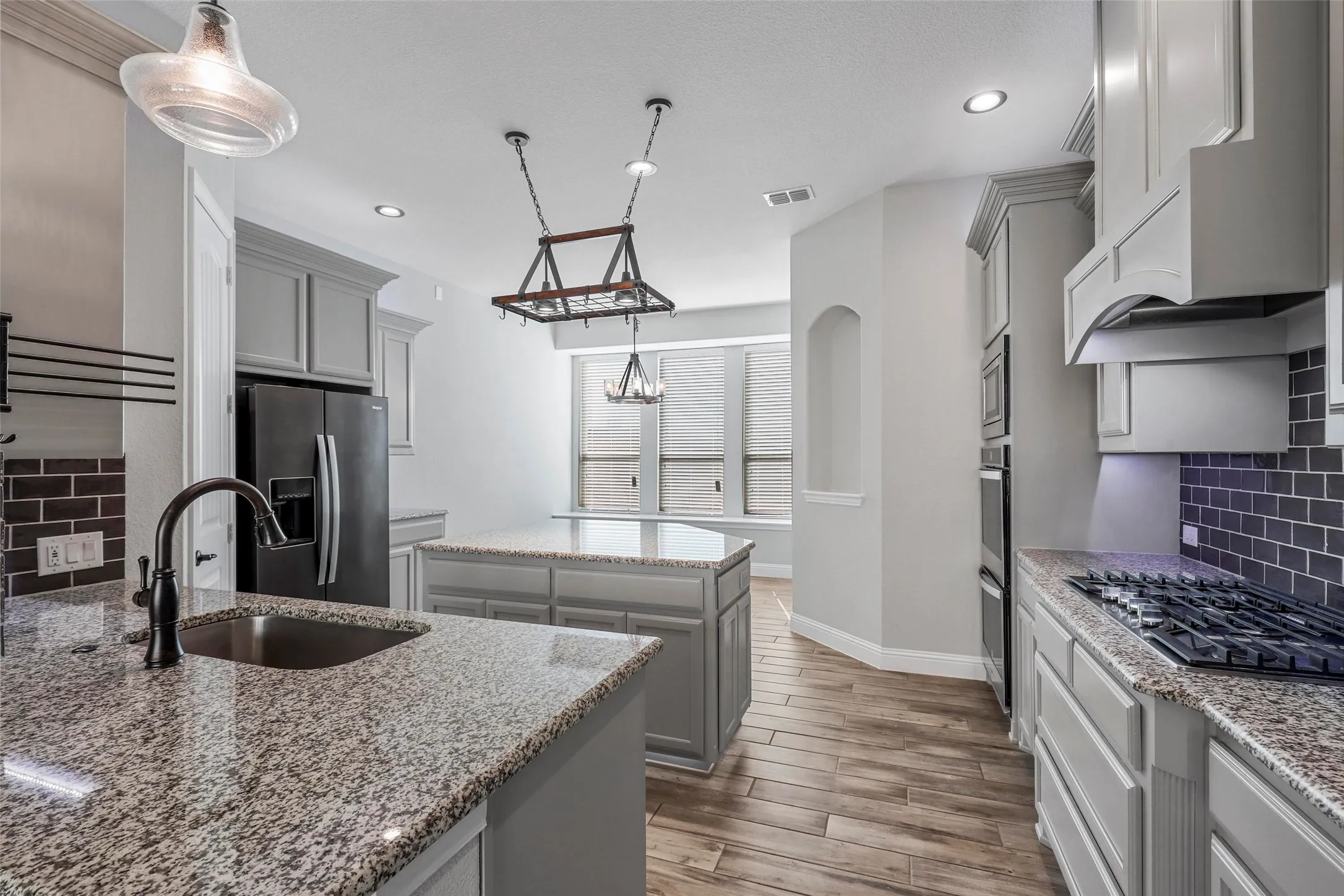 Single Family Residence For Rent in Parker County , 15105 Stargazer Drive, Aledo, Texas 76008, 4 Bedroom, 3 Bathroom, 3 Garage spaces, 3,145 Sqft, built in 2020, mls#21365026, Real Estate Agent in Aledo, Homes For Rent in Parker county, Homes For Rent in Aledo, Realtor in Aledo Texas, Real Estate Brokerage Independent Realty Texas, Luminita Cordes Realtor