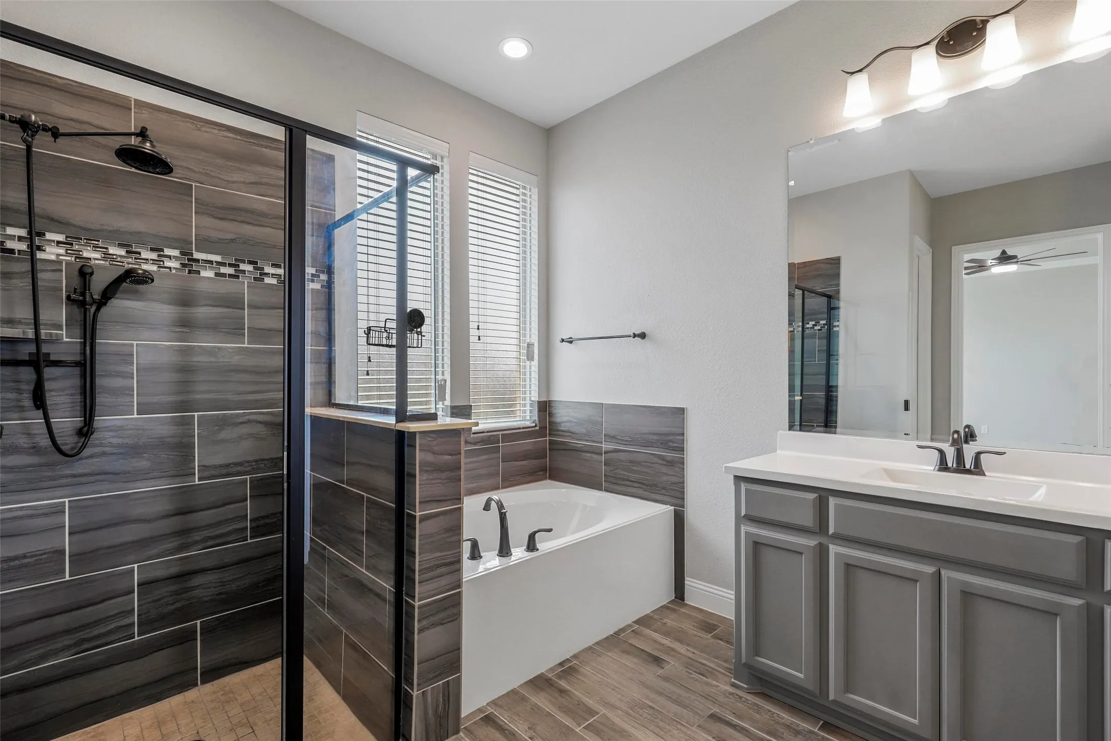 Single Family Residence For Rent in Parker County , 15105 Stargazer Drive, Aledo, Texas 76008, 4 Bedroom, 3 Bathroom, 3 Garage spaces, 3,145 Sqft, built in 2020, mls#21365026, Real Estate Agent in Aledo, Homes For Rent in Parker county, Homes For Rent in Aledo, Realtor in Aledo Texas, Real Estate Brokerage Independent Realty Texas, Luminita Cordes Realtor