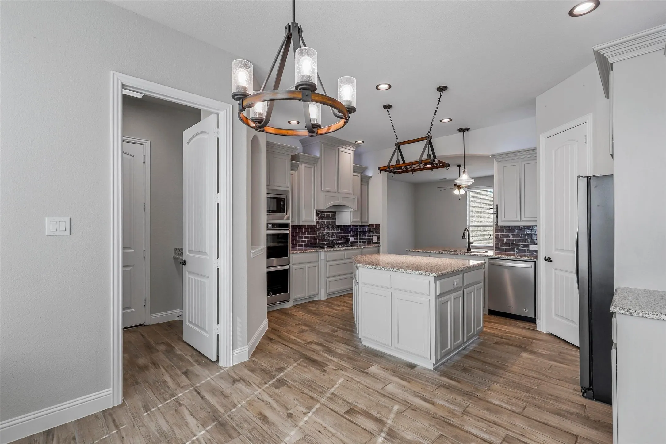 Single Family Residence For Rent in Parker County , 15105 Stargazer Drive, Aledo, Texas 76008, 4 Bedroom, 3 Bathroom, 3 Garage spaces, 3,145 Sqft, built in 2020, mls#21365026, Real Estate Agent in Aledo, Homes For Rent in Parker county, Homes For Rent in Aledo, Realtor in Aledo Texas, Real Estate Brokerage Independent Realty Texas, Luminita Cordes Realtor