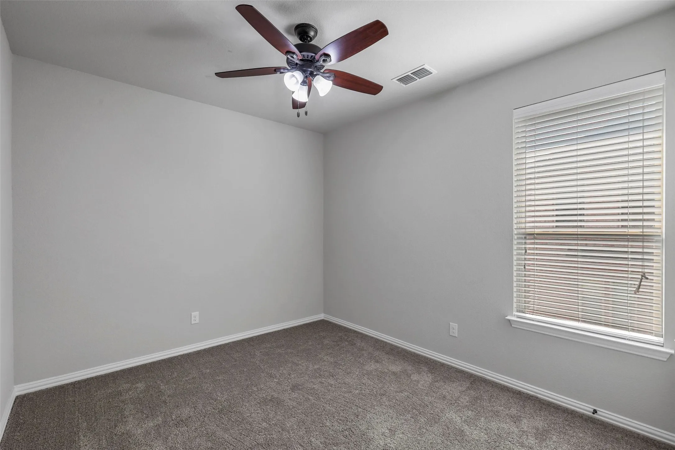 Single Family Residence For Rent in Parker County , 15105 Stargazer Drive, Aledo, Texas 76008, 4 Bedroom, 3 Bathroom, 3 Garage spaces, 3,145 Sqft, built in 2020, mls#21365026, Real Estate Agent in Aledo, Homes For Rent in Parker county, Homes For Rent in Aledo, Realtor in Aledo Texas, Real Estate Brokerage Independent Realty Texas, Luminita Cordes Realtor