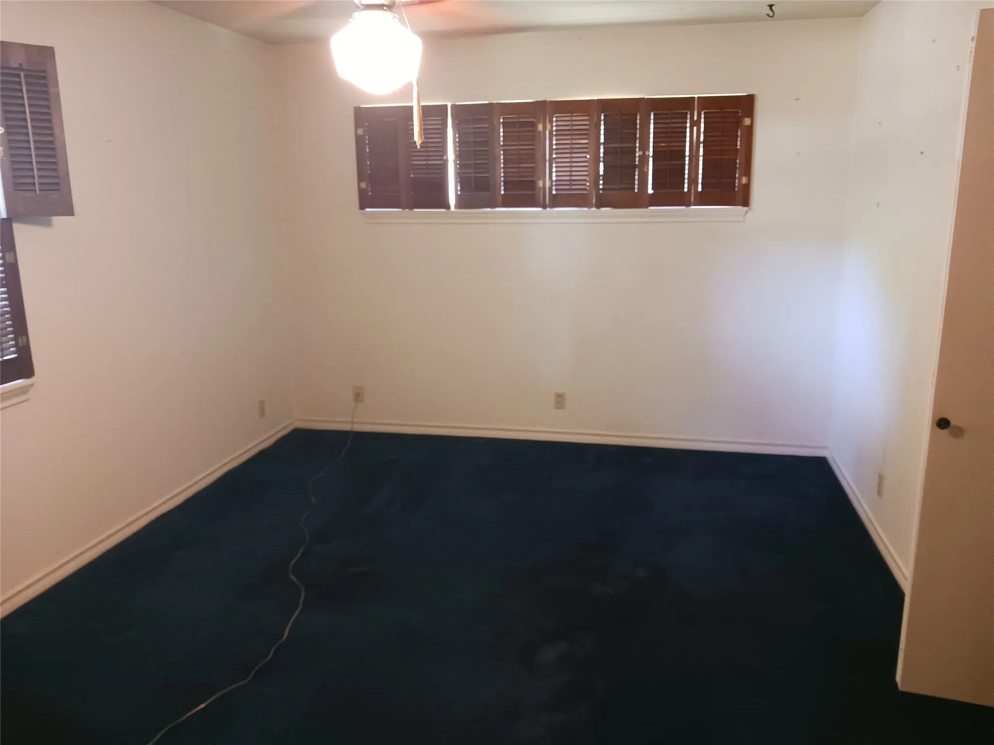 Single Family Residence For Sale in Dallas County , 10436 Coleridge Street, Dallas, Texas 75218, 4 Bedroom, 3 Bathroom, 2 Garage spaces, 2,682 Sqft, built in 1960, mls#21365027, Real Estate Agent in Dallas, Homes For Sale in Dallas county, Homes For Sale in Dallas, Realtor in Dallas Texas, Real Estate Brokerage Independent Realty Texas, Luminita Cordes Realtor