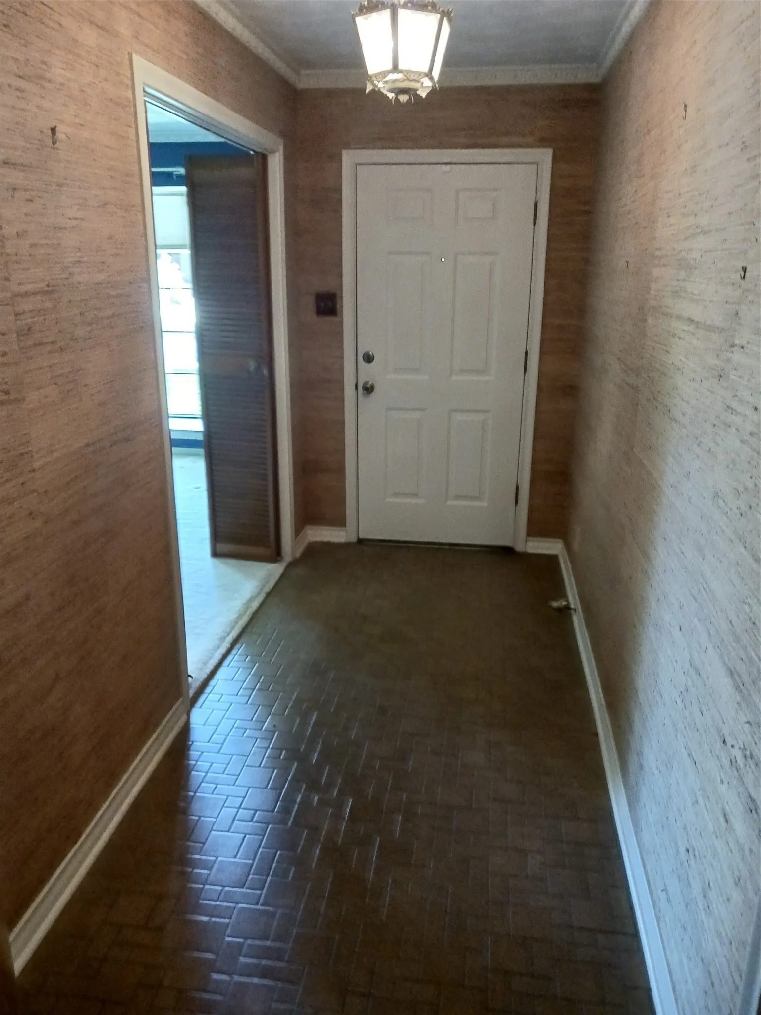 Single Family Residence For Sale in Dallas County , 10436 Coleridge Street, Dallas, Texas 75218, 4 Bedroom, 3 Bathroom, 2 Garage spaces, 2,682 Sqft, built in 1960, mls#21365027, Real Estate Agent in Dallas, Homes For Sale in Dallas county, Homes For Sale in Dallas, Realtor in Dallas Texas, Real Estate Brokerage Independent Realty Texas, Luminita Cordes Realtor