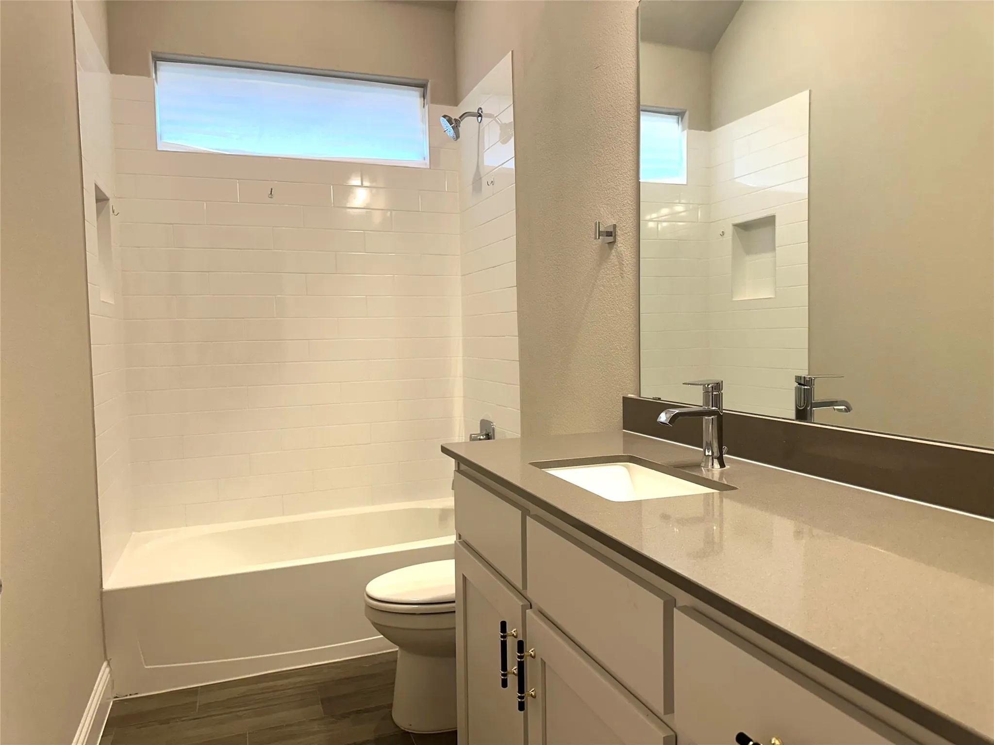 Single Family Residence For Rent in Tarrant County , 1008 Virginia Drive, Mansfield, Texas 76063, 4 Bedroom, 3 Bathroom, 3 Garage spaces, 2,446 Sqft, built in 2021, mls#21365037, Real Estate Agent in Mansfield, Homes For Rent in Tarrant county, Homes For Rent in Mansfield, Realtor in Mansfield Texas, Real Estate Brokerage Independent Realty Texas, Luminita Cordes Realtor