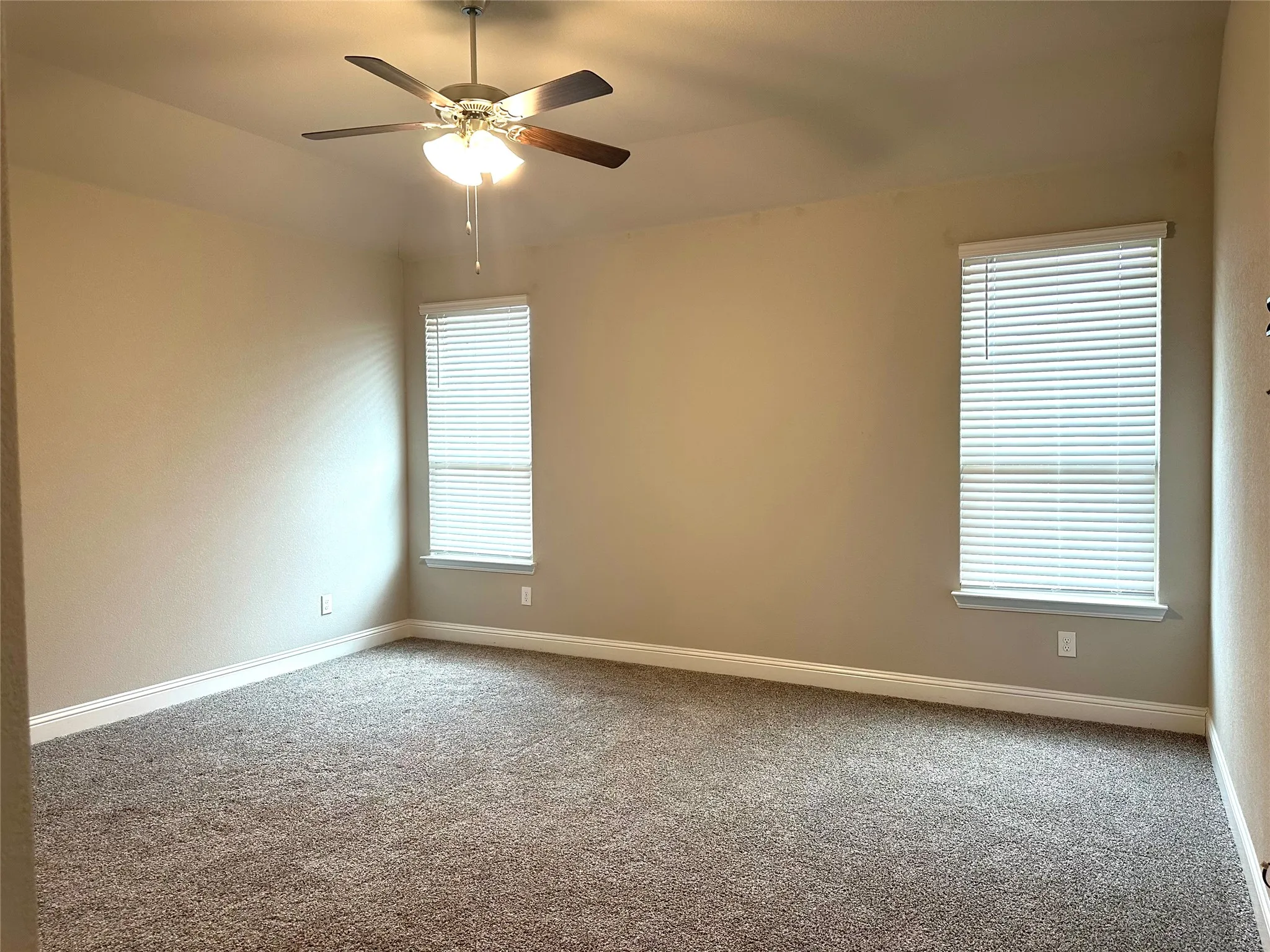 Single Family Residence For Rent in Tarrant County , 1008 Virginia Drive, Mansfield, Texas 76063, 4 Bedroom, 3 Bathroom, 3 Garage spaces, 2,446 Sqft, built in 2021, mls#21365037, Real Estate Agent in Mansfield, Homes For Rent in Tarrant county, Homes For Rent in Mansfield, Realtor in Mansfield Texas, Real Estate Brokerage Independent Realty Texas, Luminita Cordes Realtor
