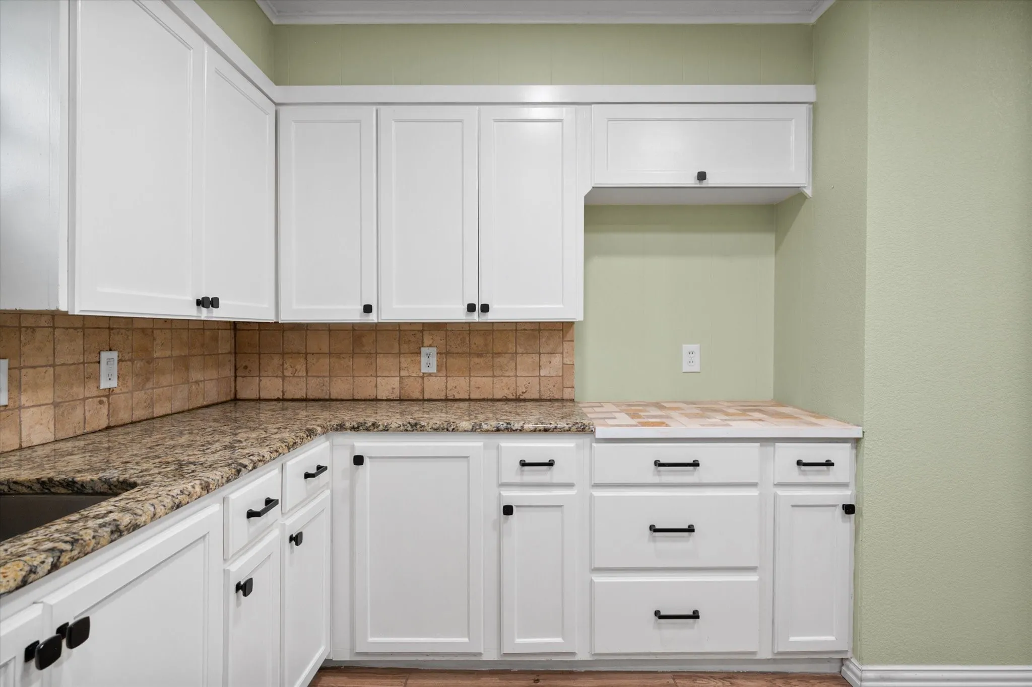 Single Family Residence For Sale in Navarro County , 201 Hardy Avenue, Corsicana, Texas 75110, 3 Bedroom, 2 Bathroom, 2 Garage spaces, 1,364 Sqft, built in 1970, mls#21365035, Real Estate Agent in Corsicana, Homes For Sale in Navarro county, Homes For Sale in Corsicana, Realtor in Corsicana Texas, Real Estate Brokerage Independent Realty Texas, Luminita Cordes Realtor