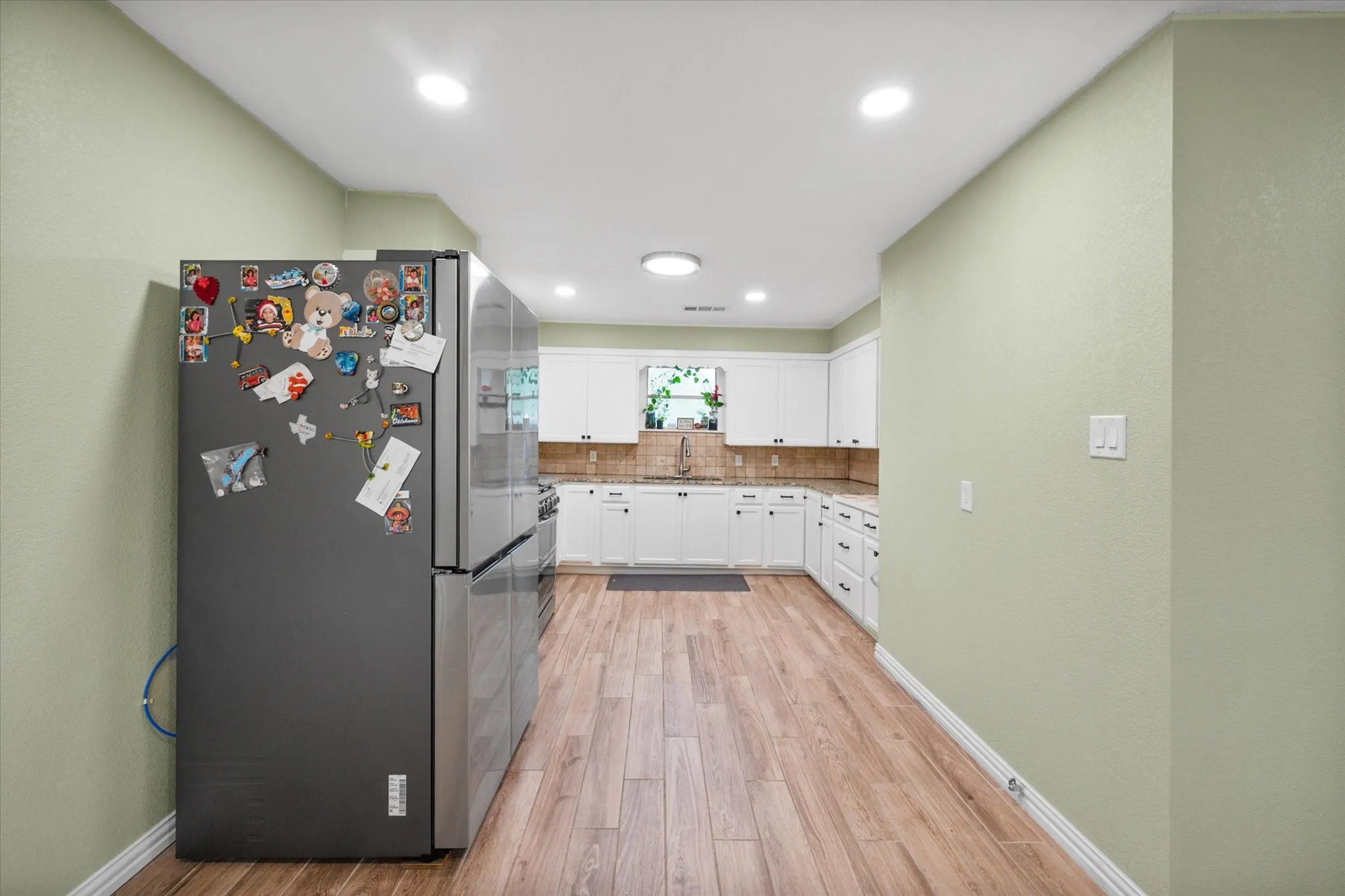 Single Family Residence For Sale in Navarro County , 201 Hardy Avenue, Corsicana, Texas 75110, 3 Bedroom, 2 Bathroom, 2 Garage spaces, 1,364 Sqft, built in 1970, mls#21365035, Real Estate Agent in Corsicana, Homes For Sale in Navarro county, Homes For Sale in Corsicana, Realtor in Corsicana Texas, Real Estate Brokerage Independent Realty Texas, Luminita Cordes Realtor