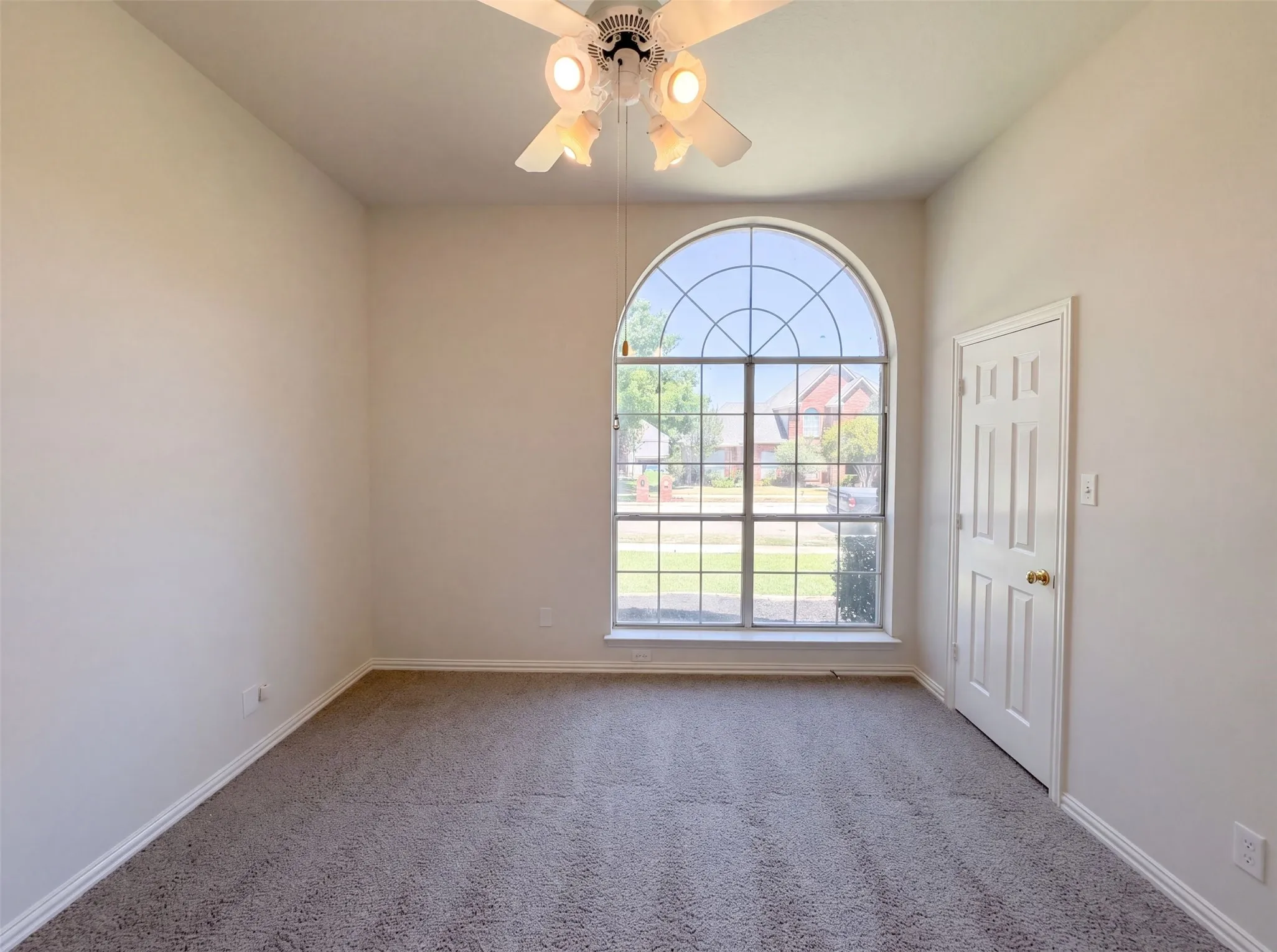 Single Family Residence For Sale in Collin County , 7645 Hove Court, Plano, Texas 75025, 5 Bedroom, 4 Bathroom, 2 Garage spaces, 3,630 Sqft, built in 1992, mls#21350969, Real Estate Agent in Plano, Homes For Sale in Collin county, Homes For Sale in Plano, Realtor in Plano Texas, Real Estate Brokerage Independent Realty Texas, Luminita Cordes Realtor