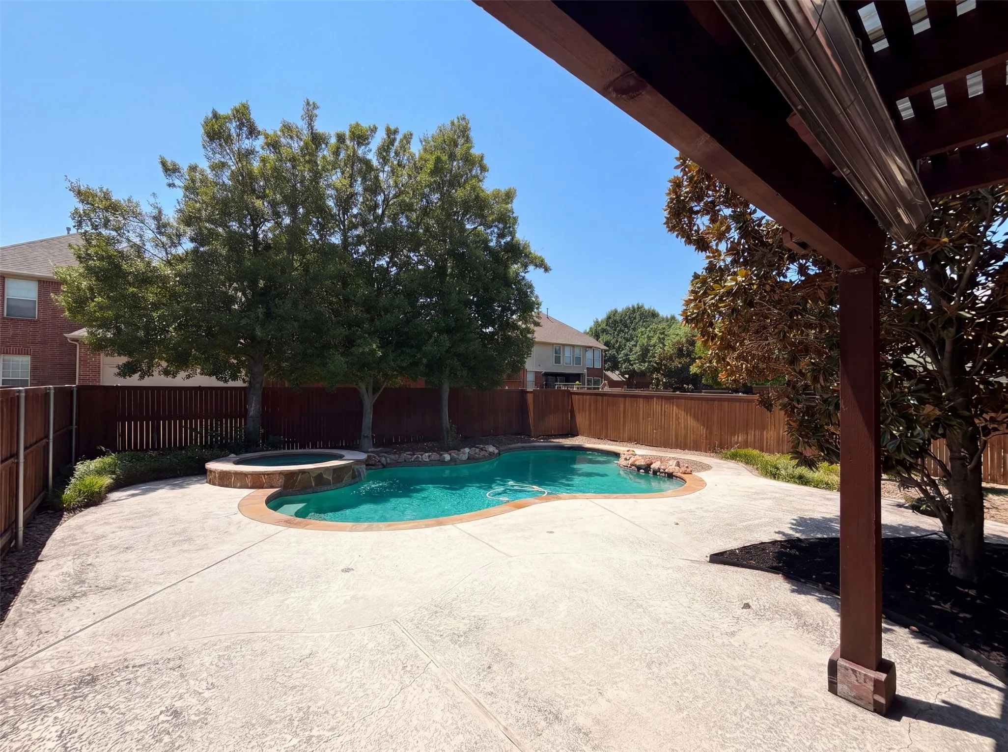 Single Family Residence For Sale in Collin County , 7645 Hove Court, Plano, Texas 75025, 5 Bedroom, 4 Bathroom, 2 Garage spaces, 3,630 Sqft, built in 1992, mls#21350969, Real Estate Agent in Plano, Homes For Sale in Collin county, Homes For Sale in Plano, Realtor in Plano Texas, Real Estate Brokerage Independent Realty Texas, Luminita Cordes Realtor