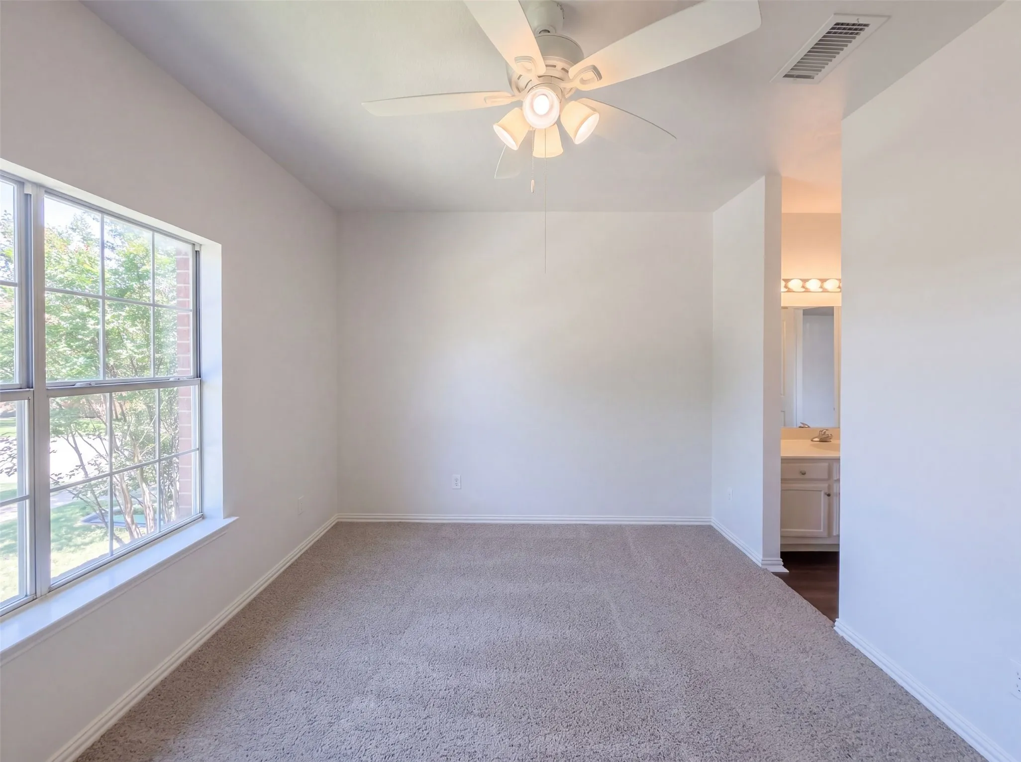 Single Family Residence For Sale in Collin County , 7645 Hove Court, Plano, Texas 75025, 5 Bedroom, 4 Bathroom, 2 Garage spaces, 3,630 Sqft, built in 1992, mls#21350969, Real Estate Agent in Plano, Homes For Sale in Collin county, Homes For Sale in Plano, Realtor in Plano Texas, Real Estate Brokerage Independent Realty Texas, Luminita Cordes Realtor