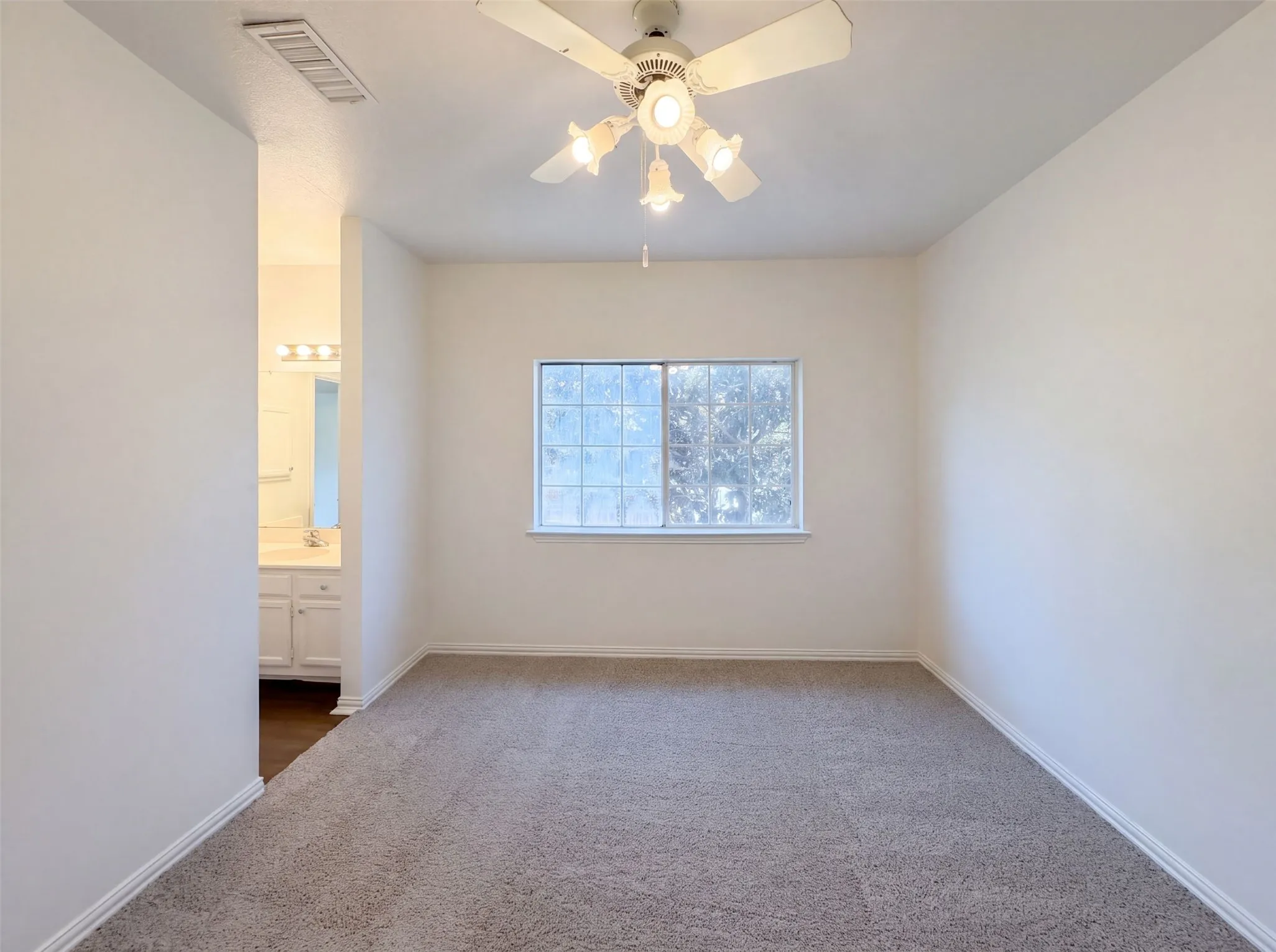 Single Family Residence For Sale in Collin County , 7645 Hove Court, Plano, Texas 75025, 5 Bedroom, 4 Bathroom, 2 Garage spaces, 3,630 Sqft, built in 1992, mls#21350969, Real Estate Agent in Plano, Homes For Sale in Collin county, Homes For Sale in Plano, Realtor in Plano Texas, Real Estate Brokerage Independent Realty Texas, Luminita Cordes Realtor
