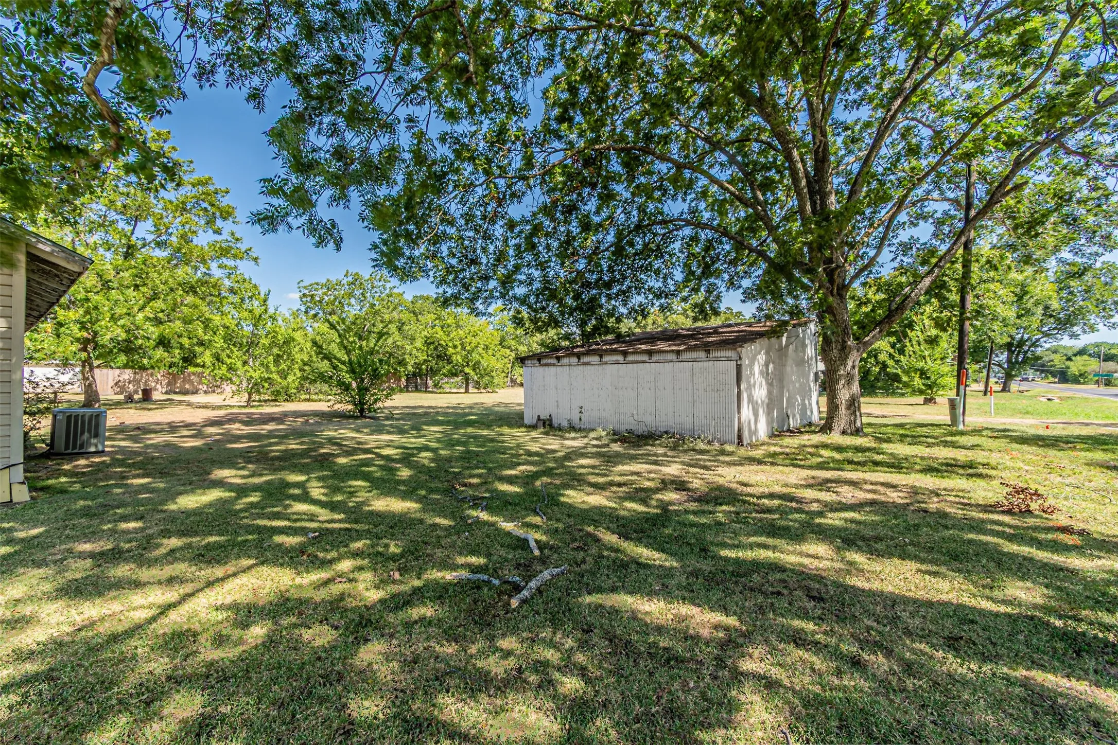 Backyard. Shed is not on property.